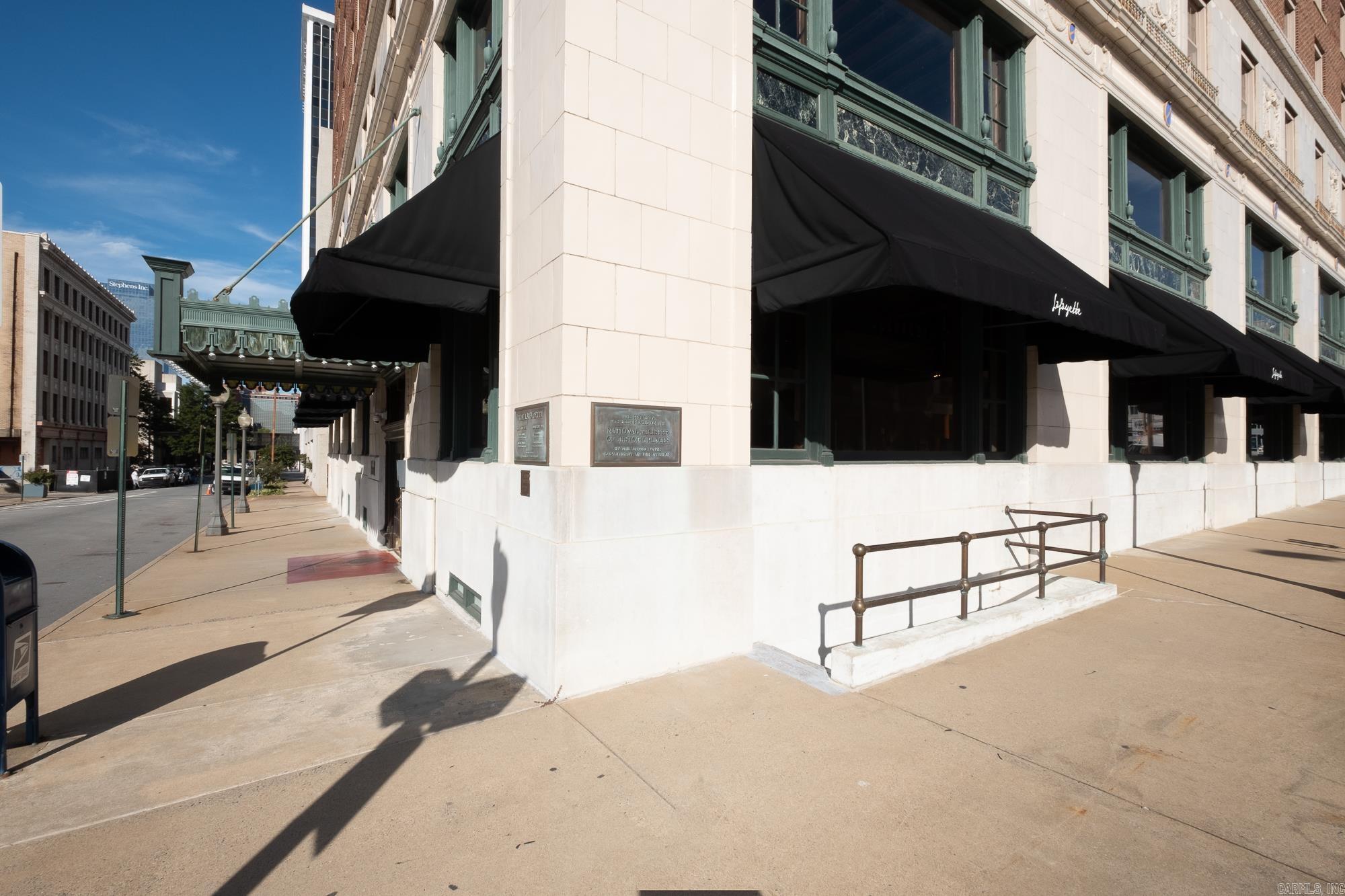 523 Louisiana Street — photo 3