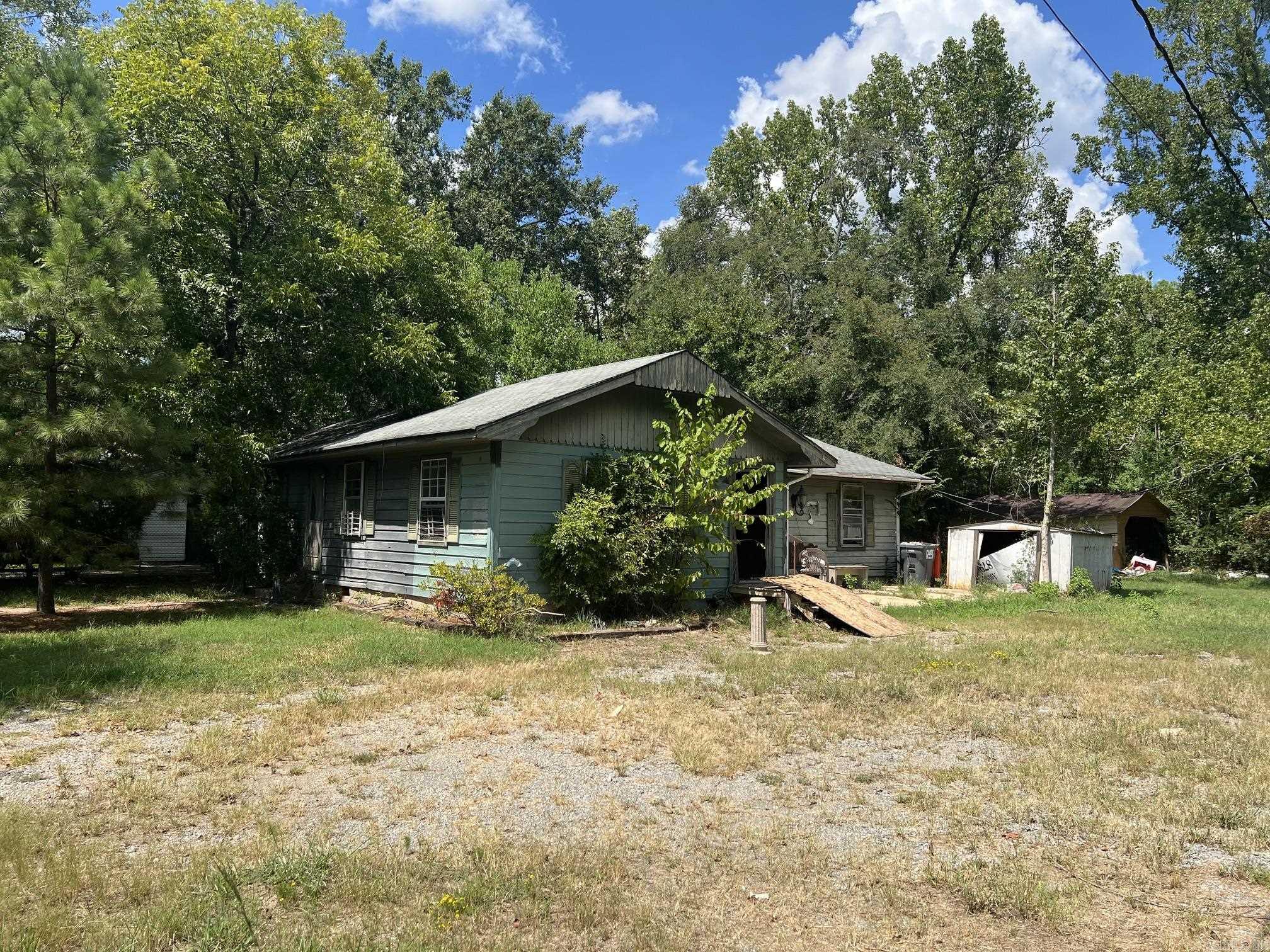 4111  Faucett  Pine Bluff, AR