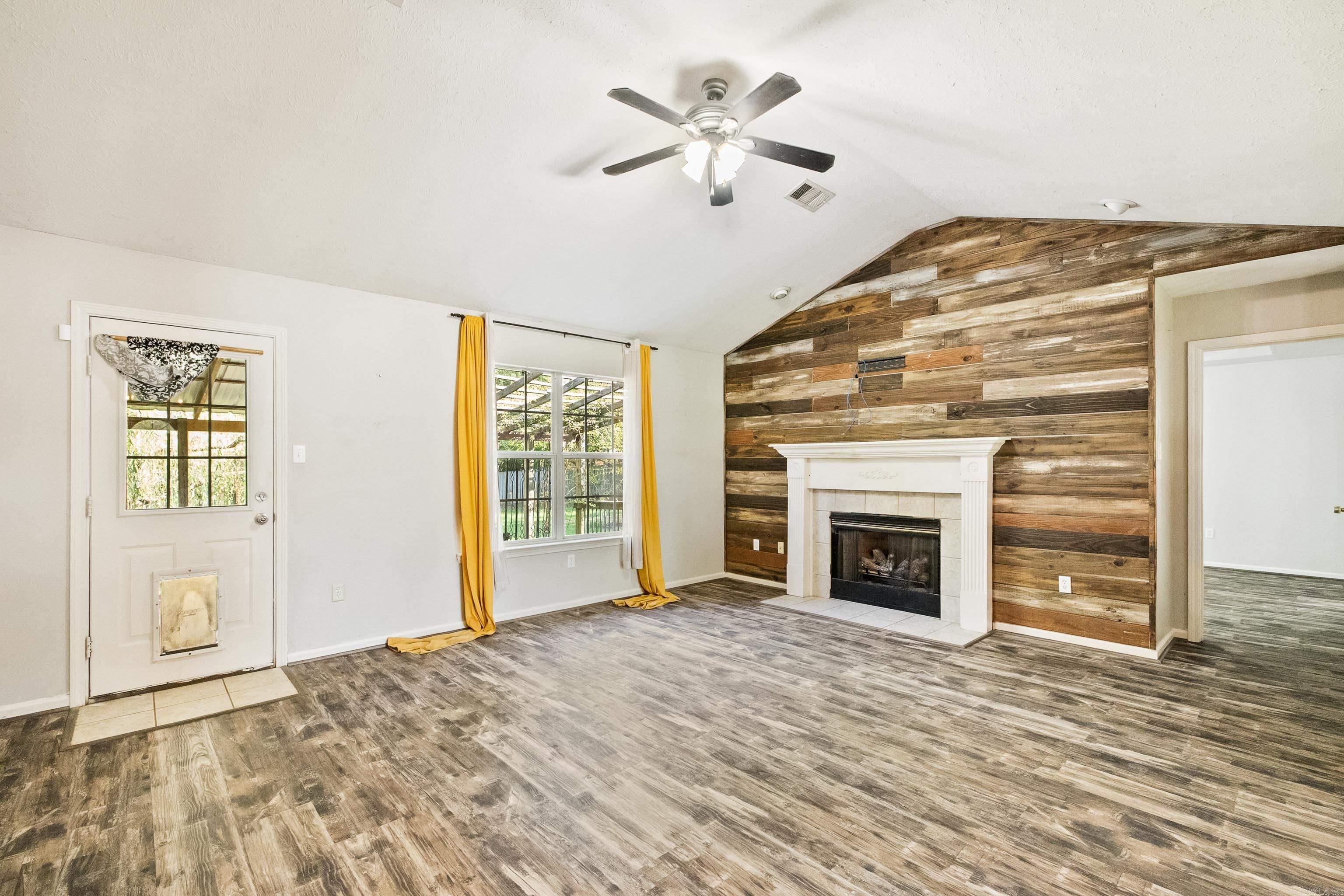 2816 Mount Vernon Drive — photo 2