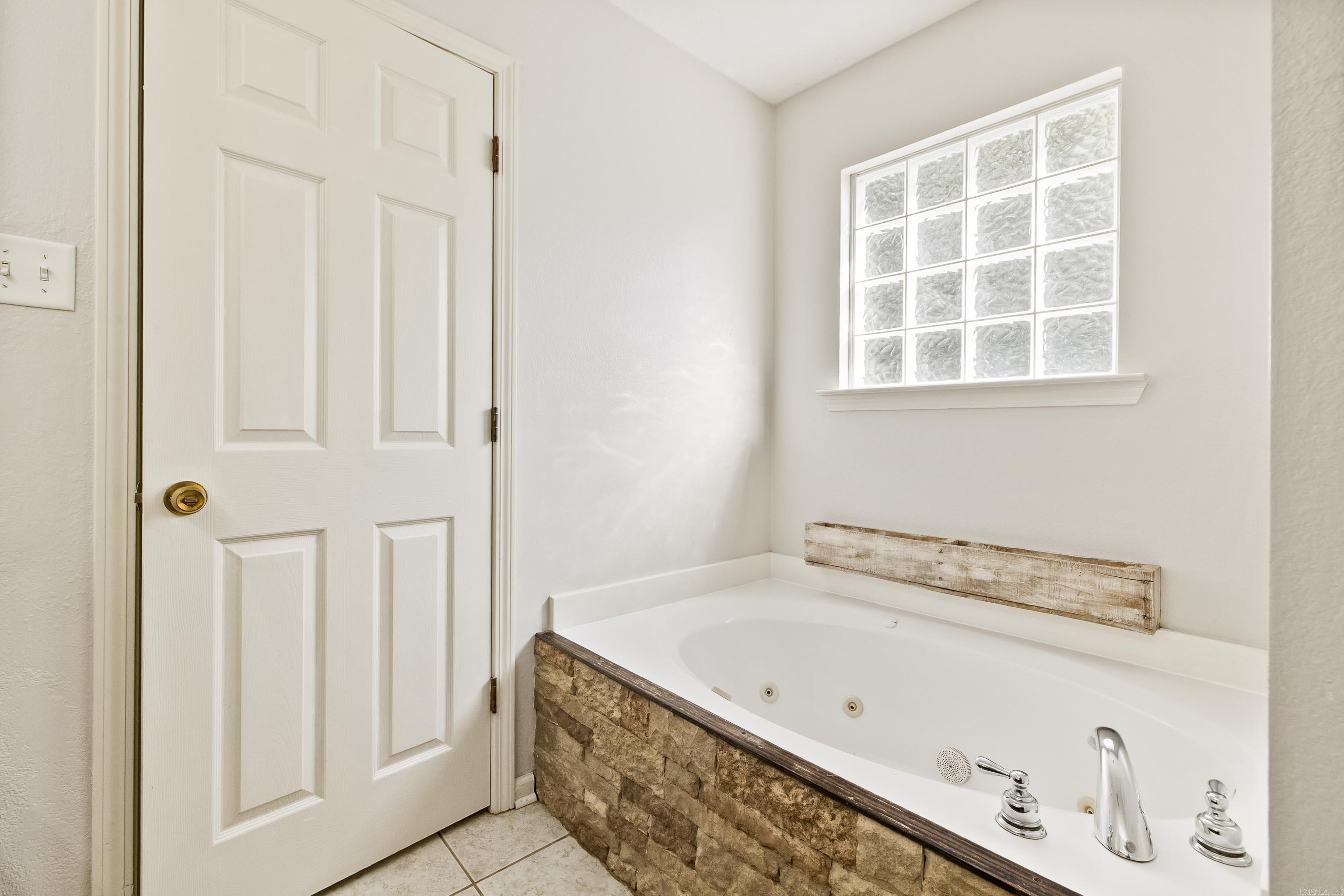 2816 Mount Vernon  Benton, AR