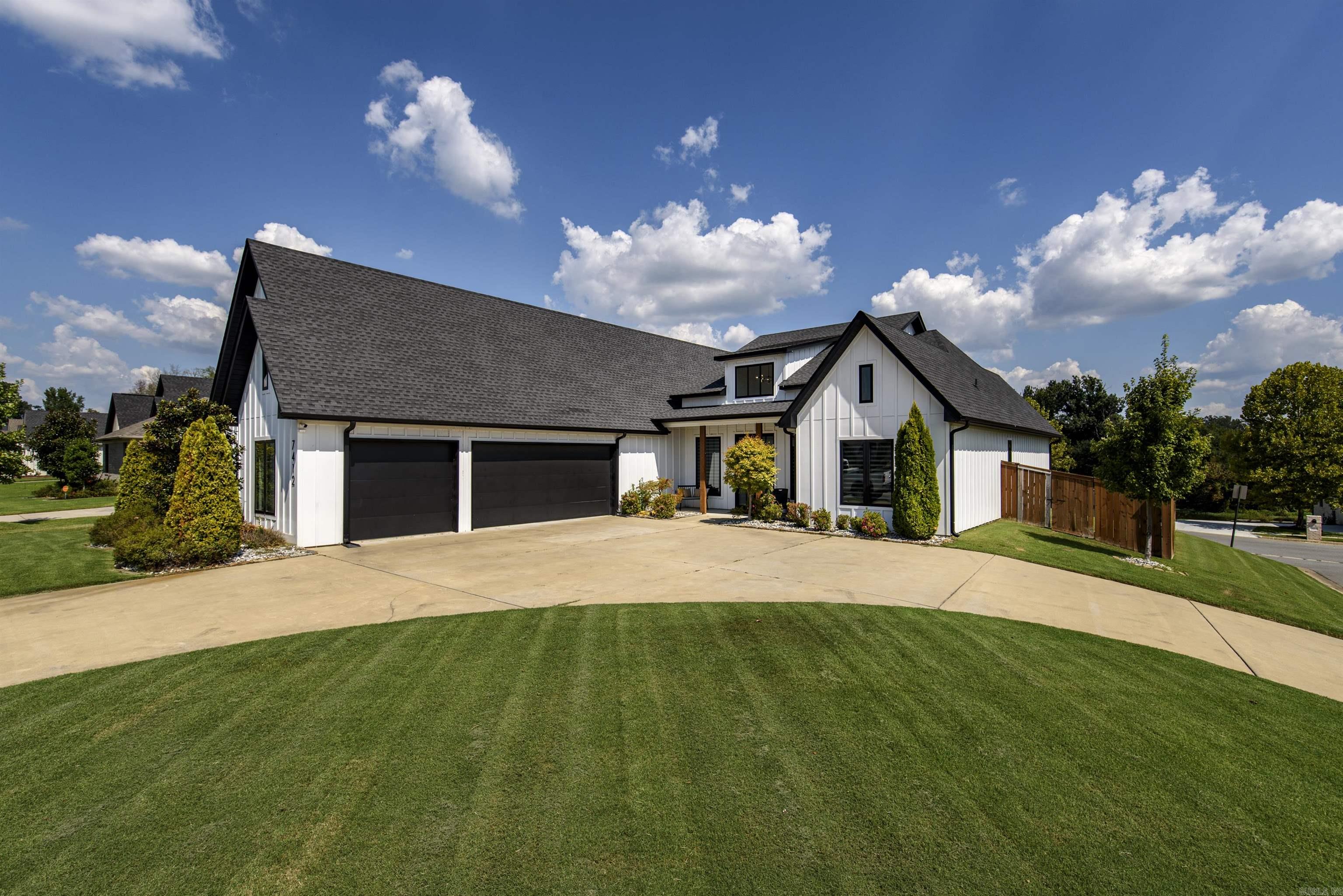 7412 Northwood Drive — exterior