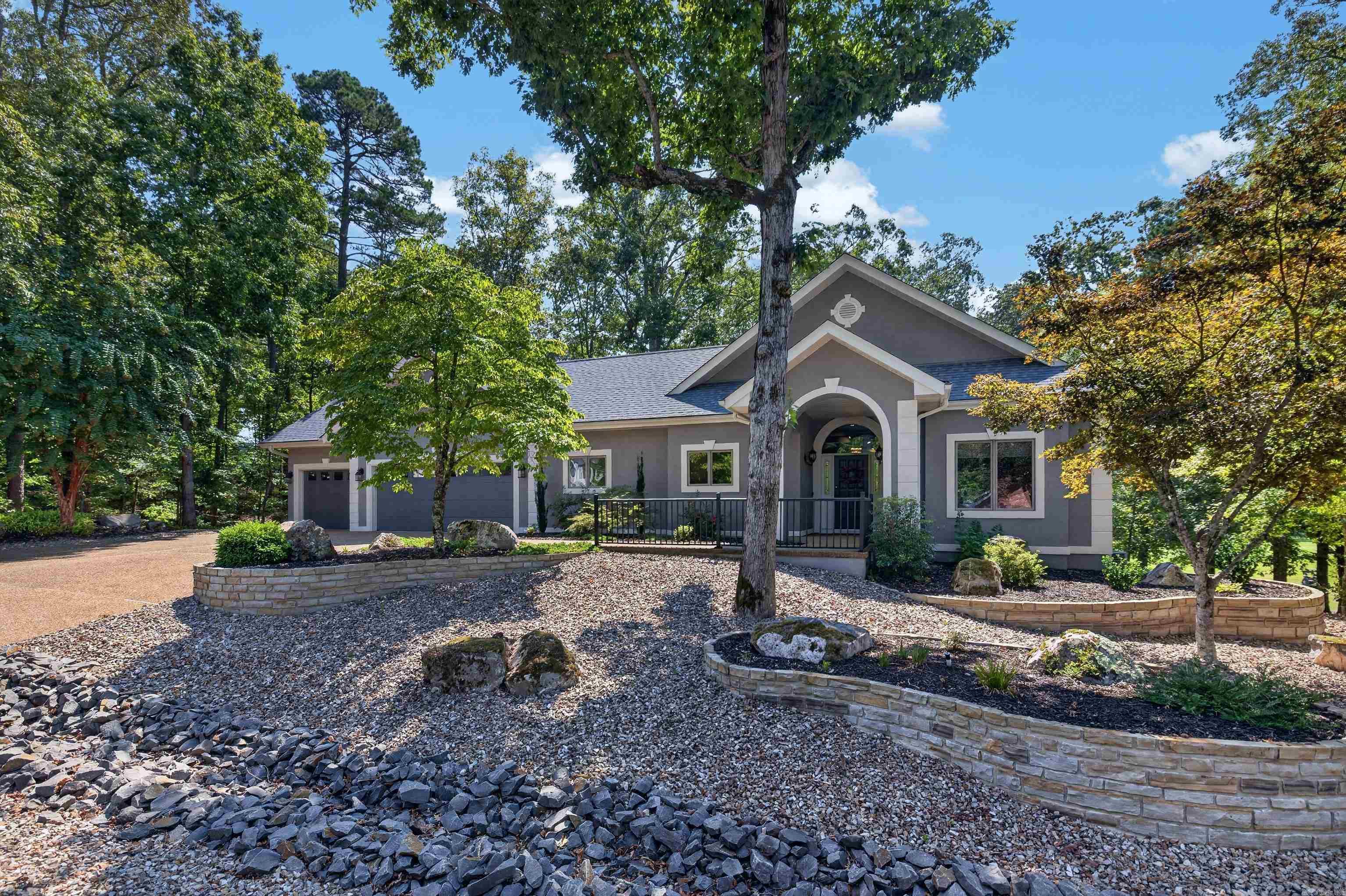 32 Princesa Drive — photo 3
