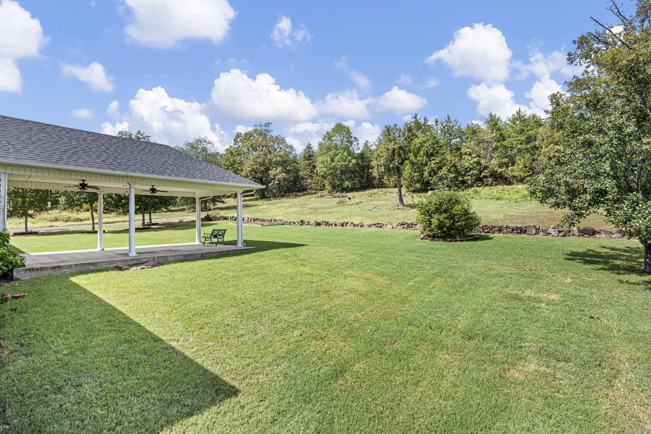 1707 Holloway  Morrilton, AR