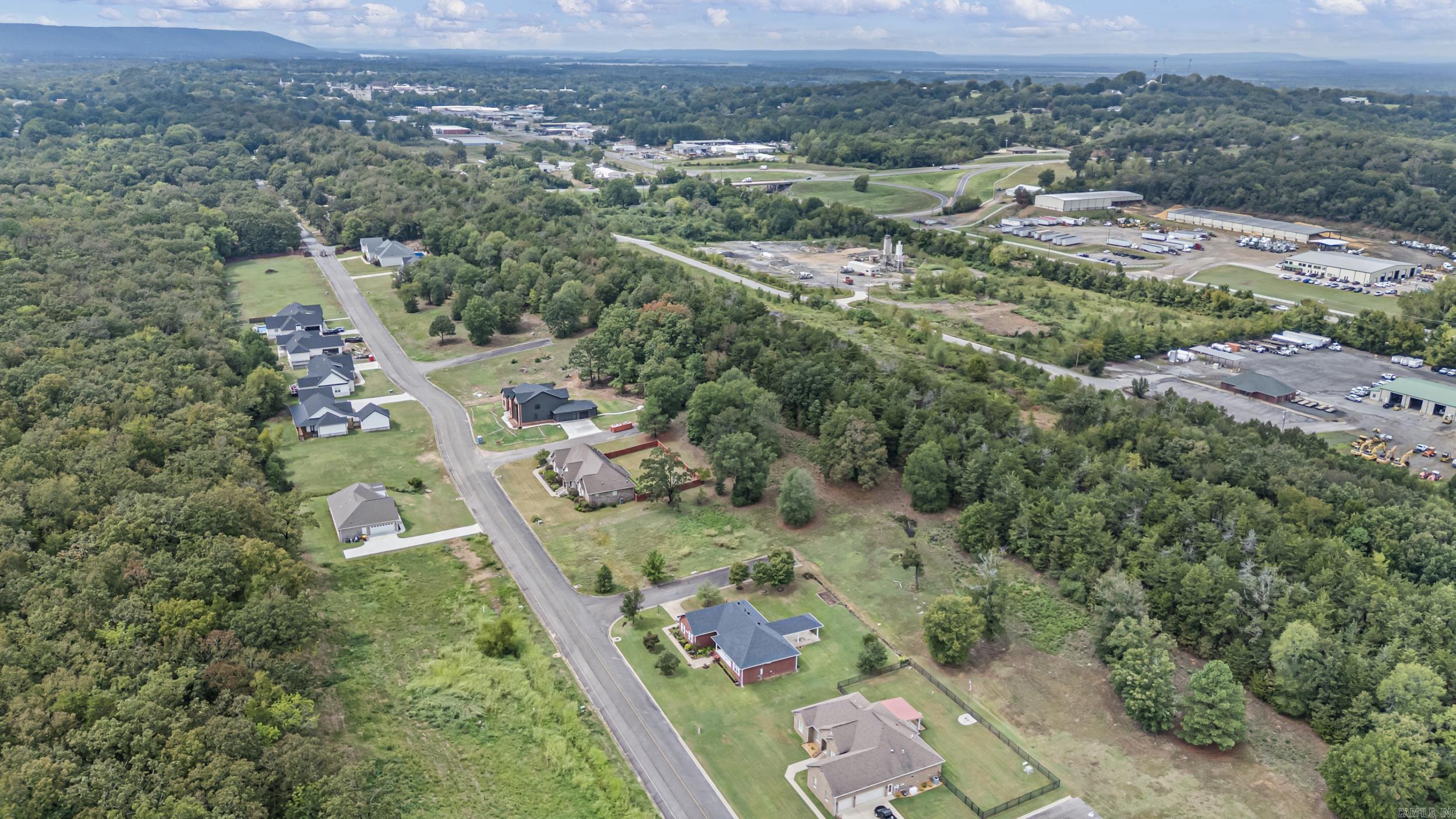 1707 Holloway  Morrilton, AR