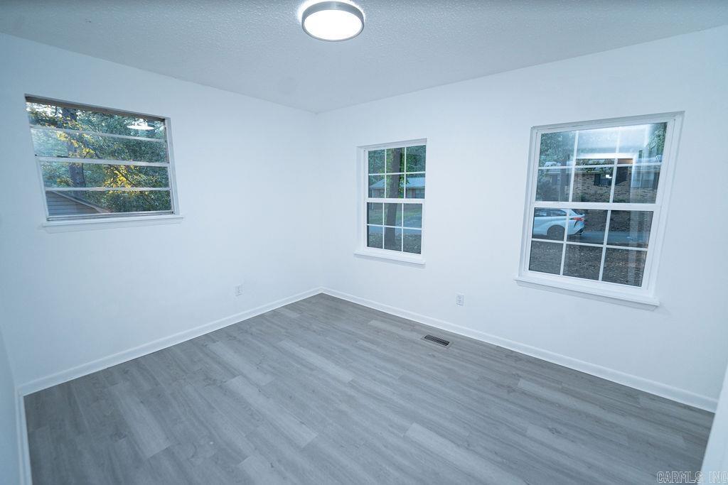 7 Bay  Little Rock, AR