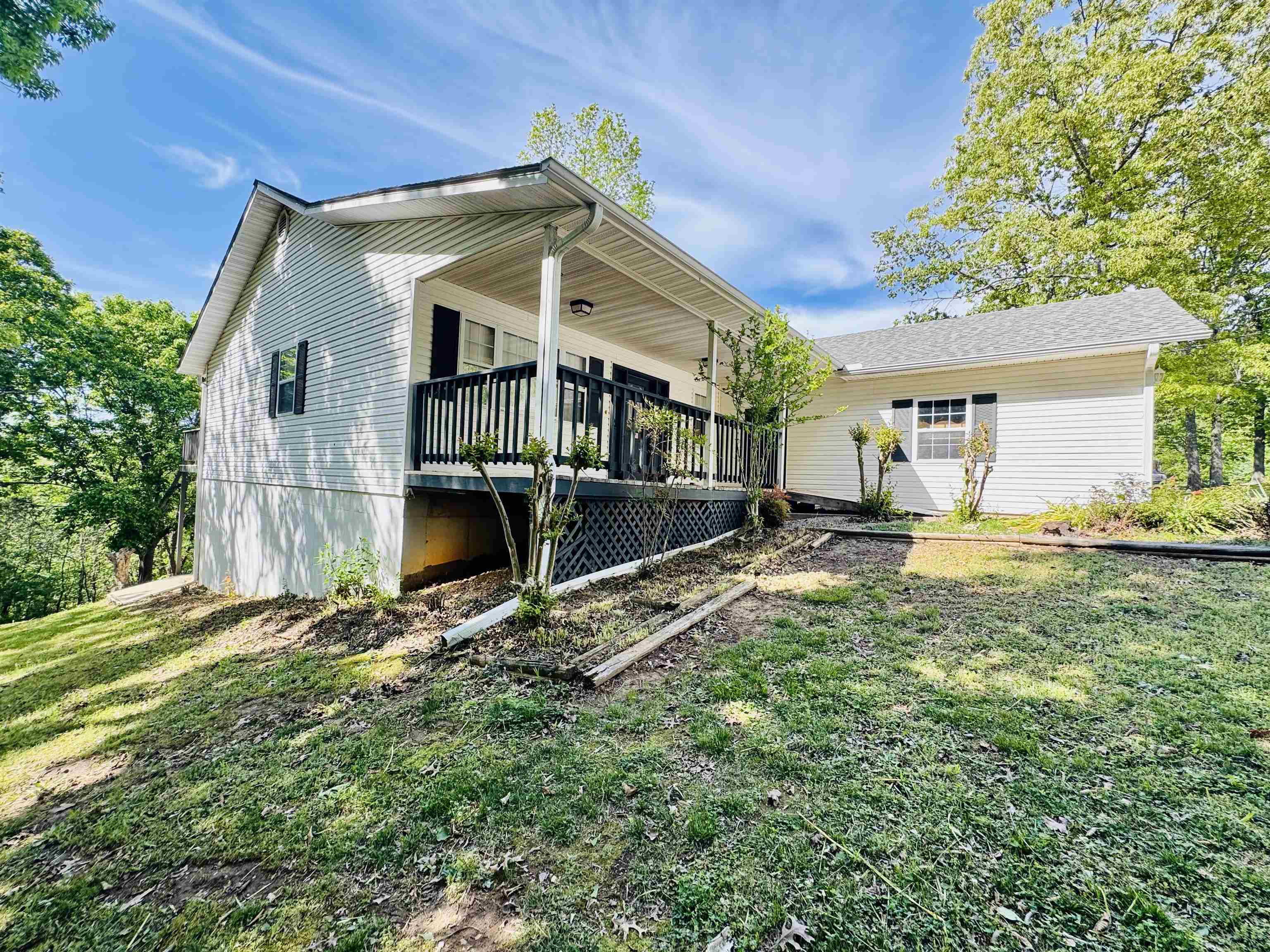 100 Powhatan  Cherokee Village, AR