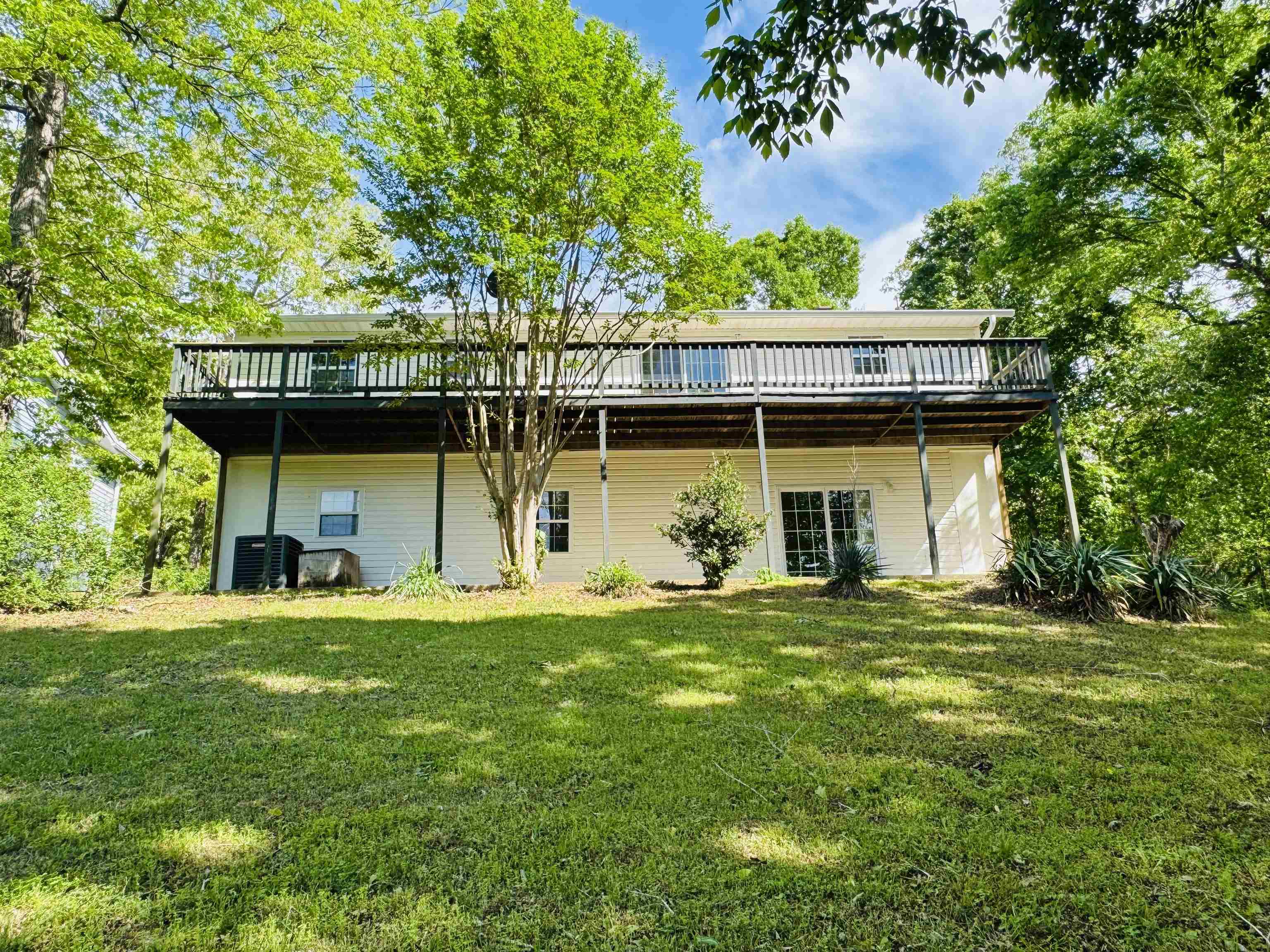 100 Powhatan  Cherokee Village, AR