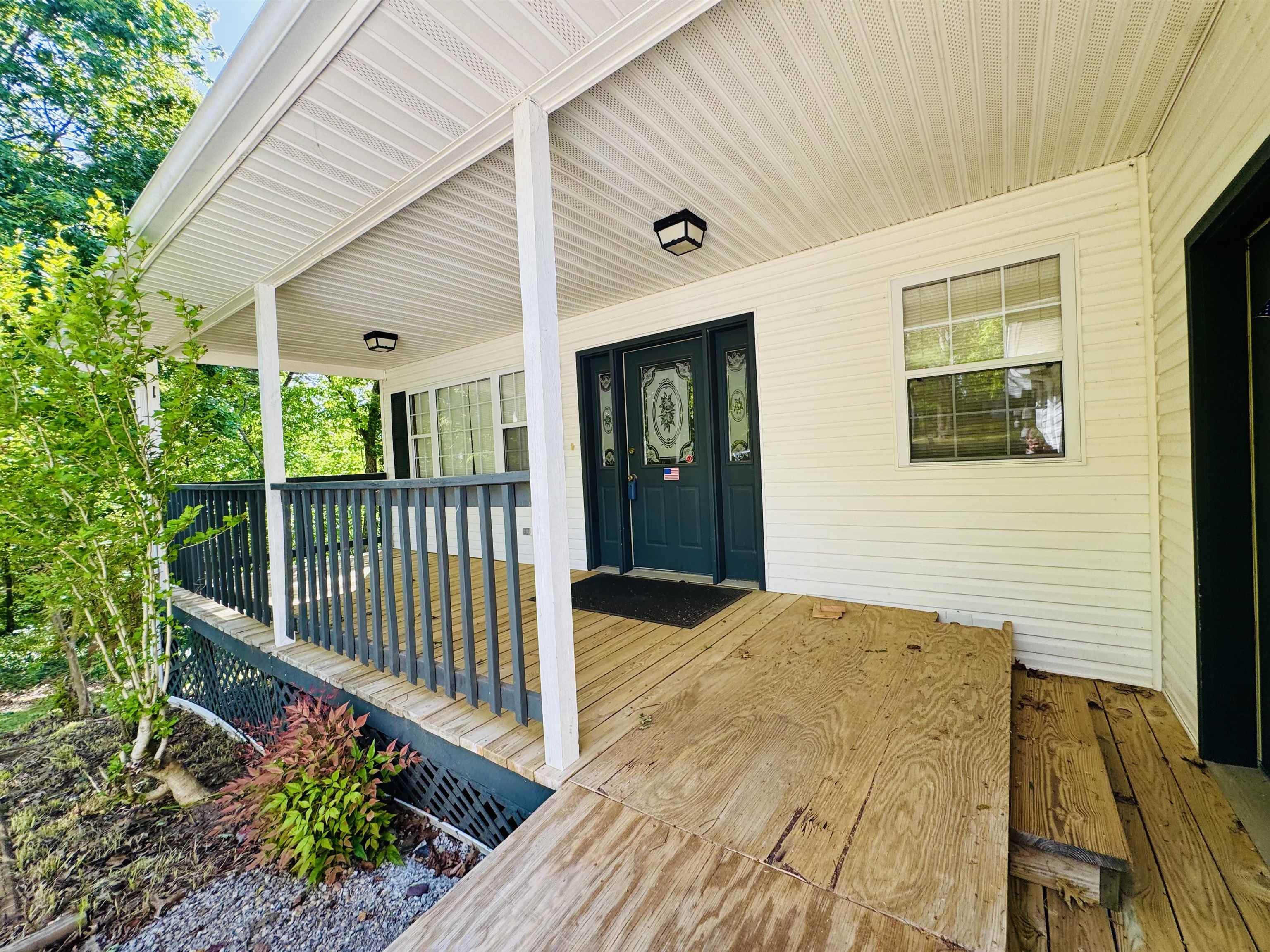 100 Powhatan  Cherokee Village, AR
