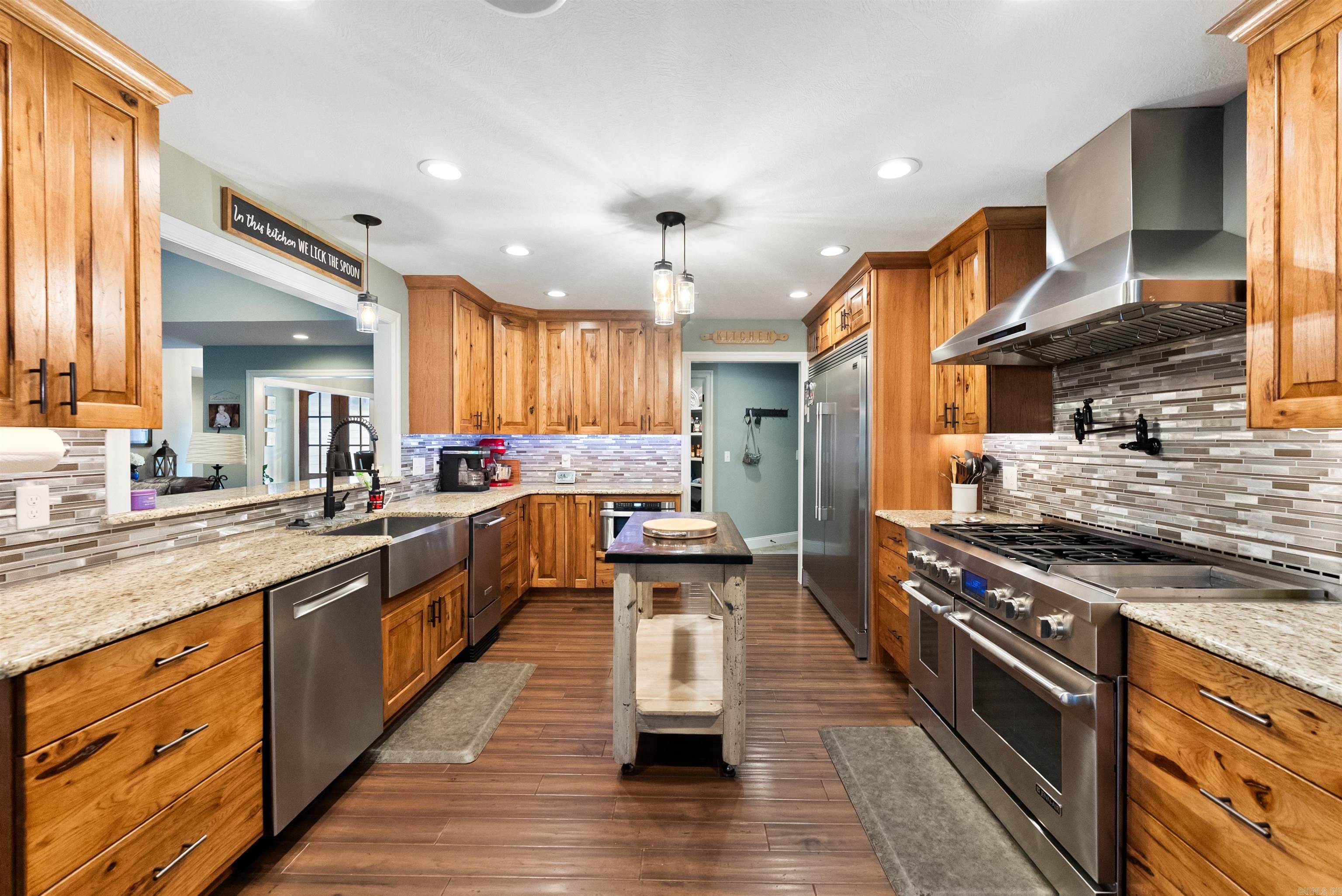 631 Fairview Drive Flippin, AR 72634