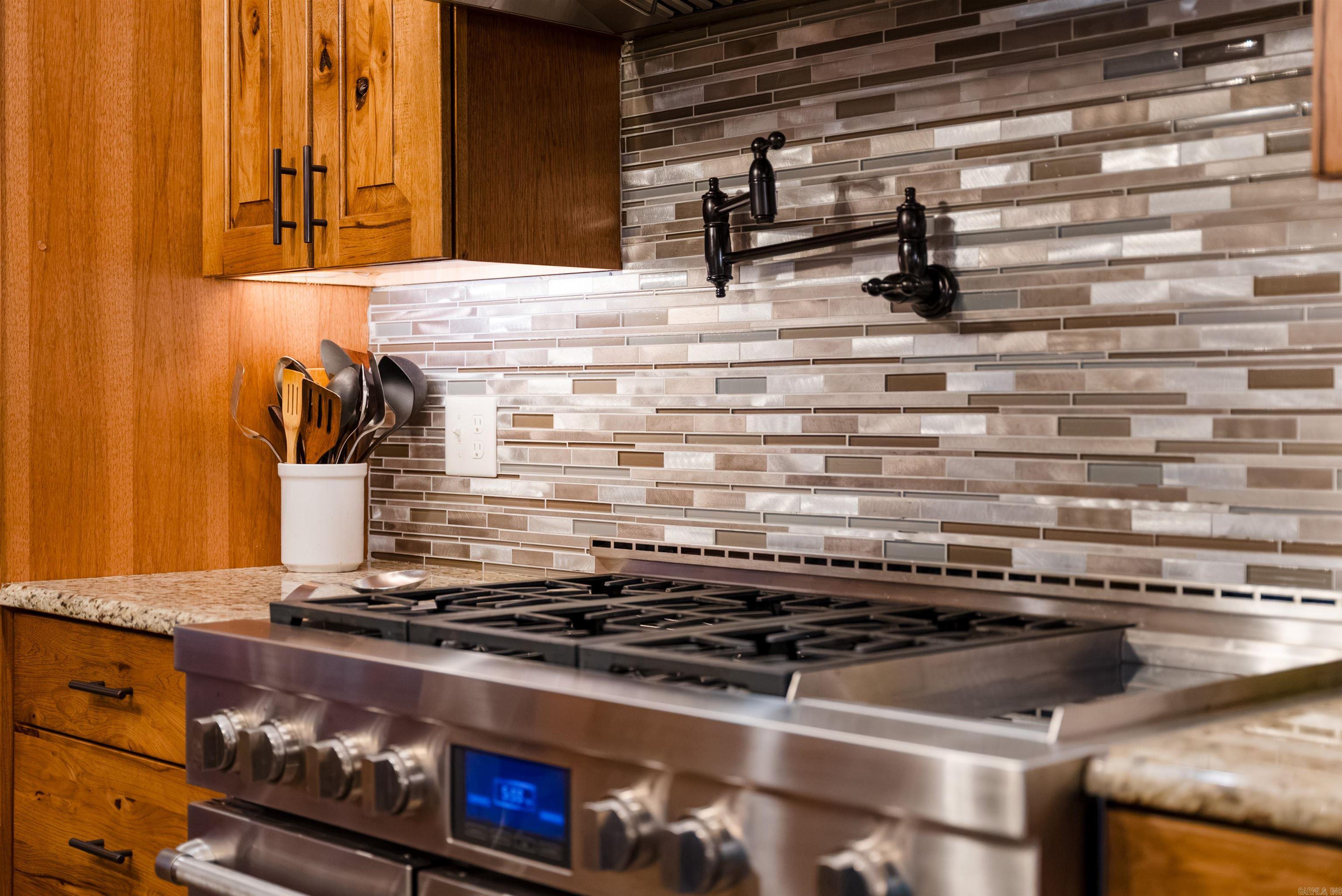 631 Fairview Drive Flippin, AR 72634