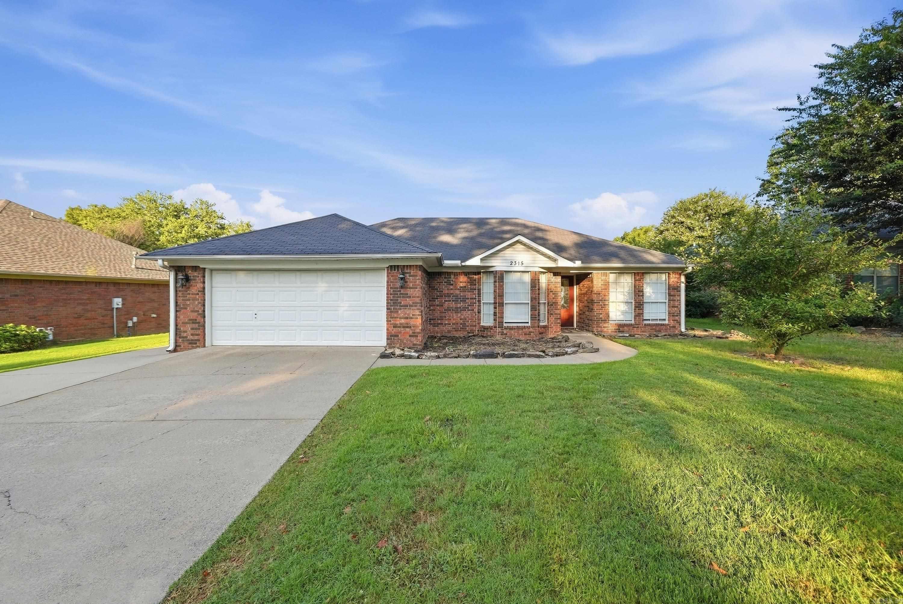 2315 Rainbow Road — exterior