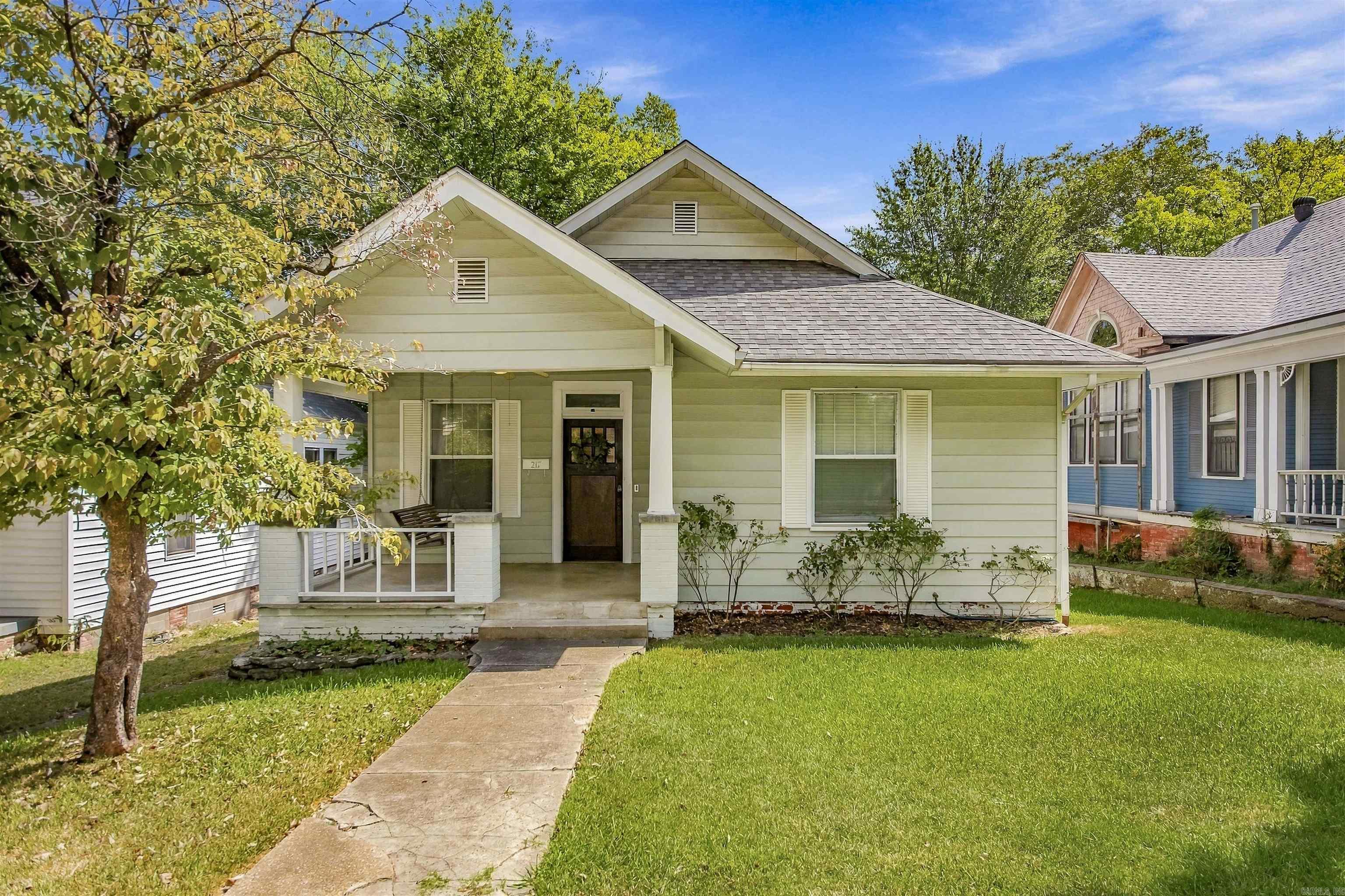 217 Rice St — exterior