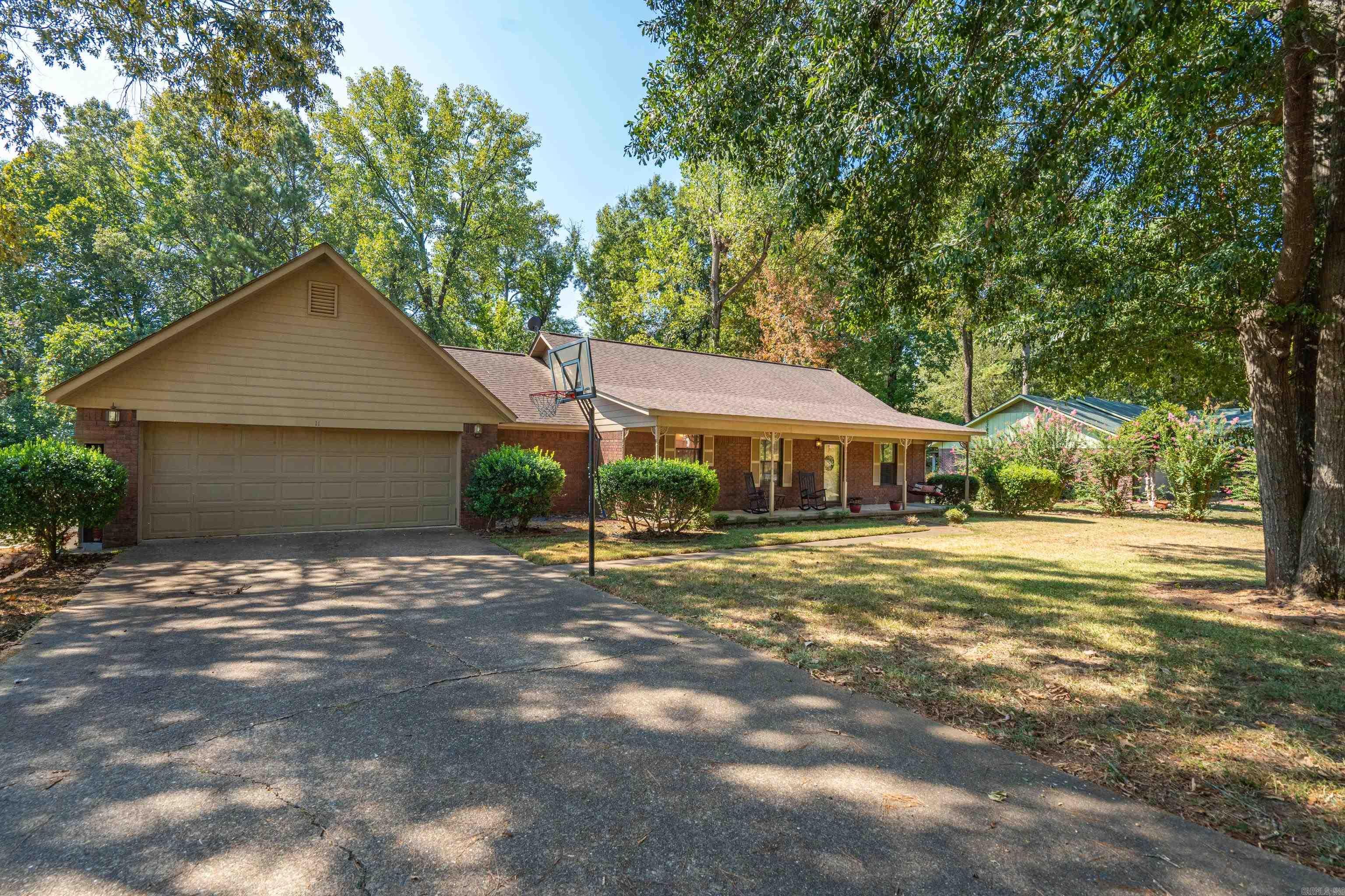 11  Edgewood Dr  Arkadelphia, AR