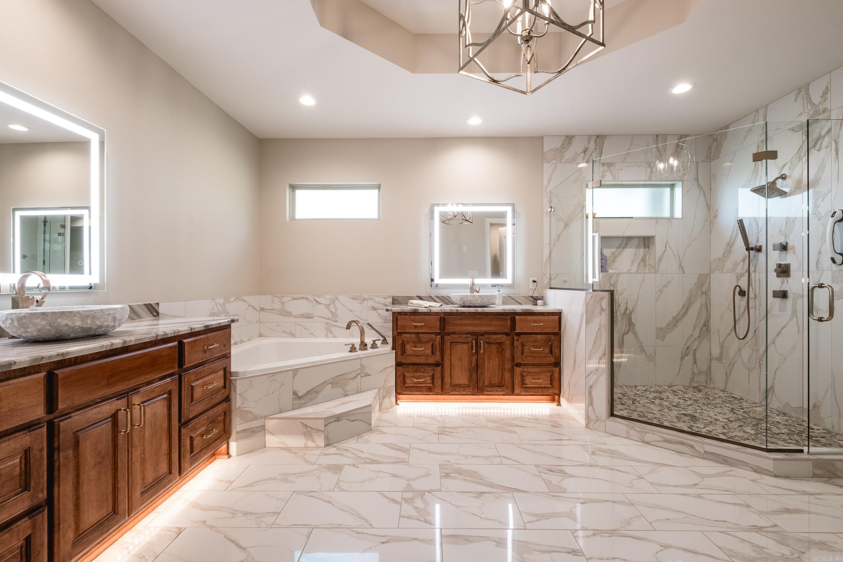 18 Falstone Drive Little Rock, AR 72223-0000