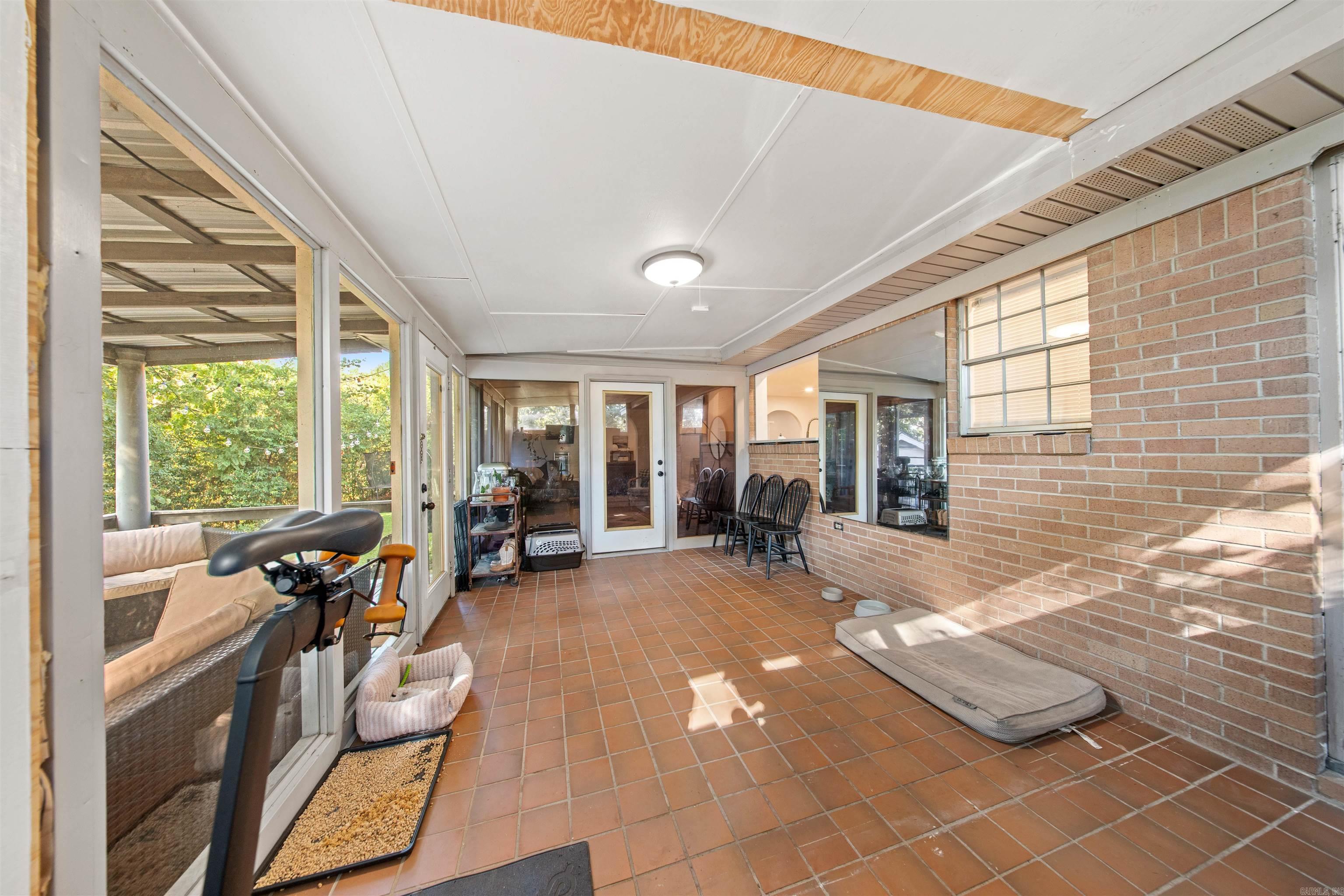 21 Shore Point  North Little Rock, AR