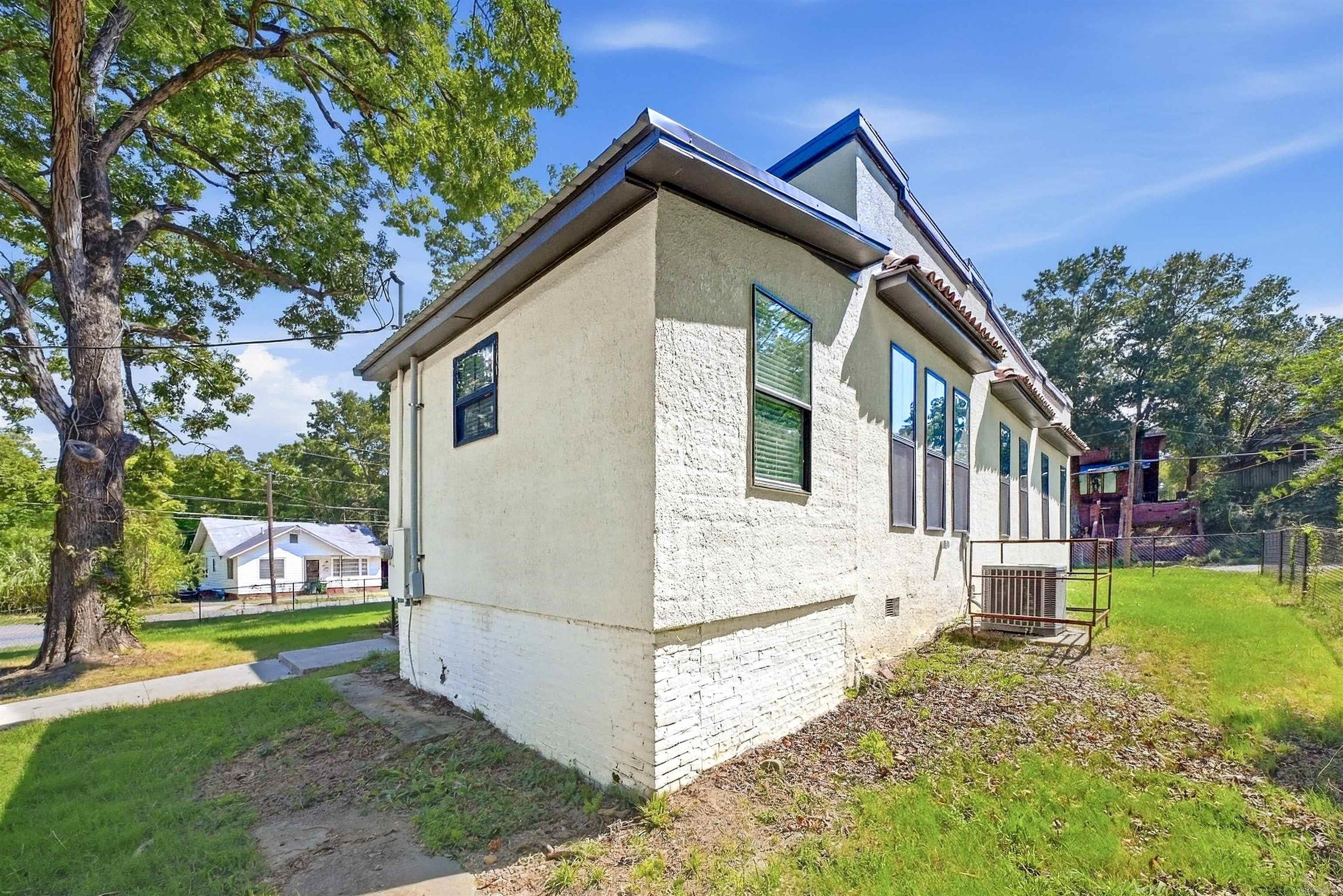 1504 W 22nd .5  Little Rock, AR