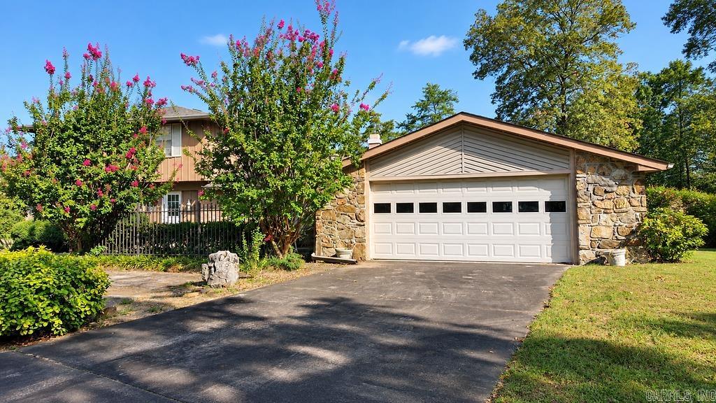 948 Anderson Circle