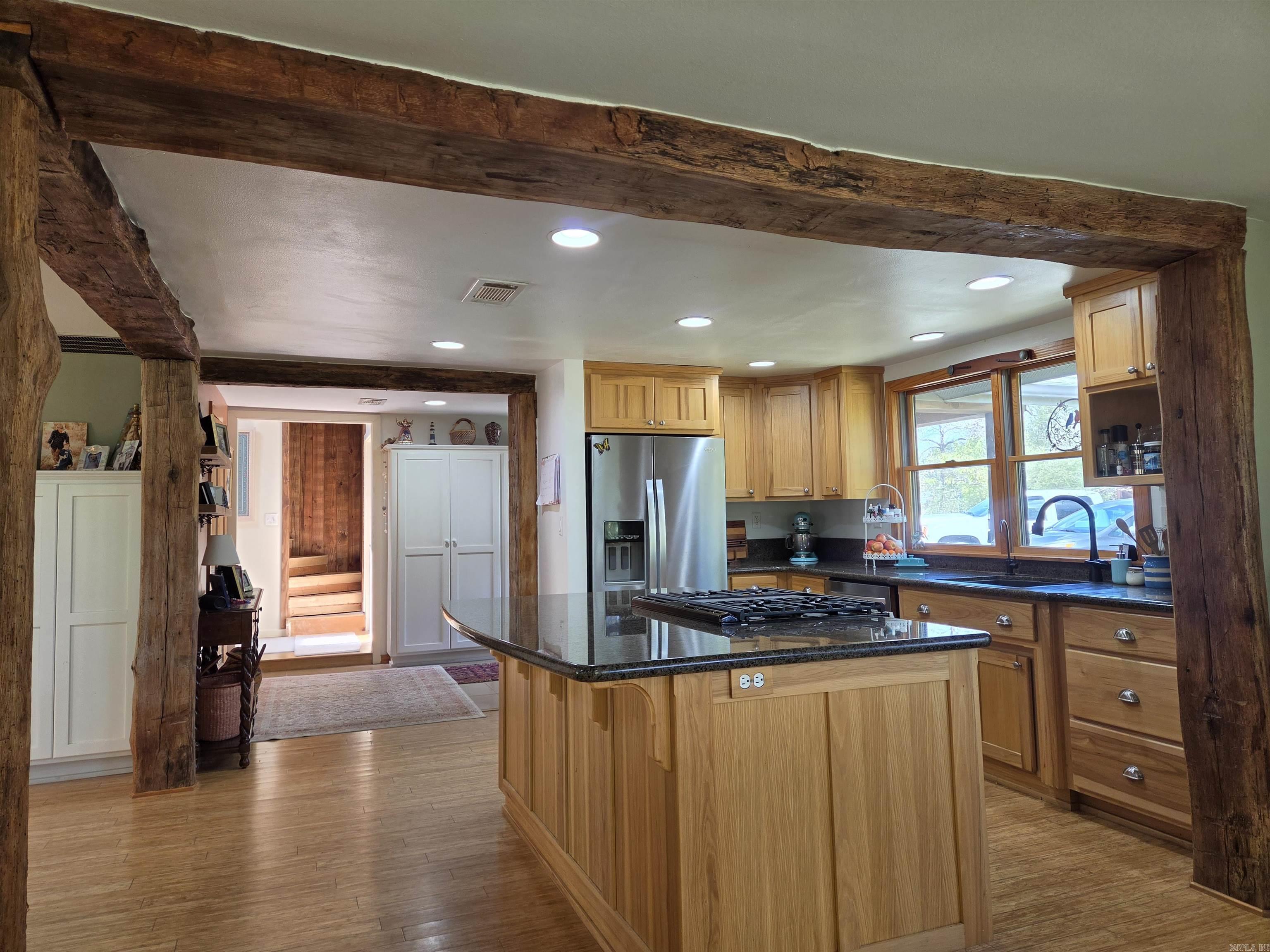 5401 Crestwood Lane Ozark, AR 72949