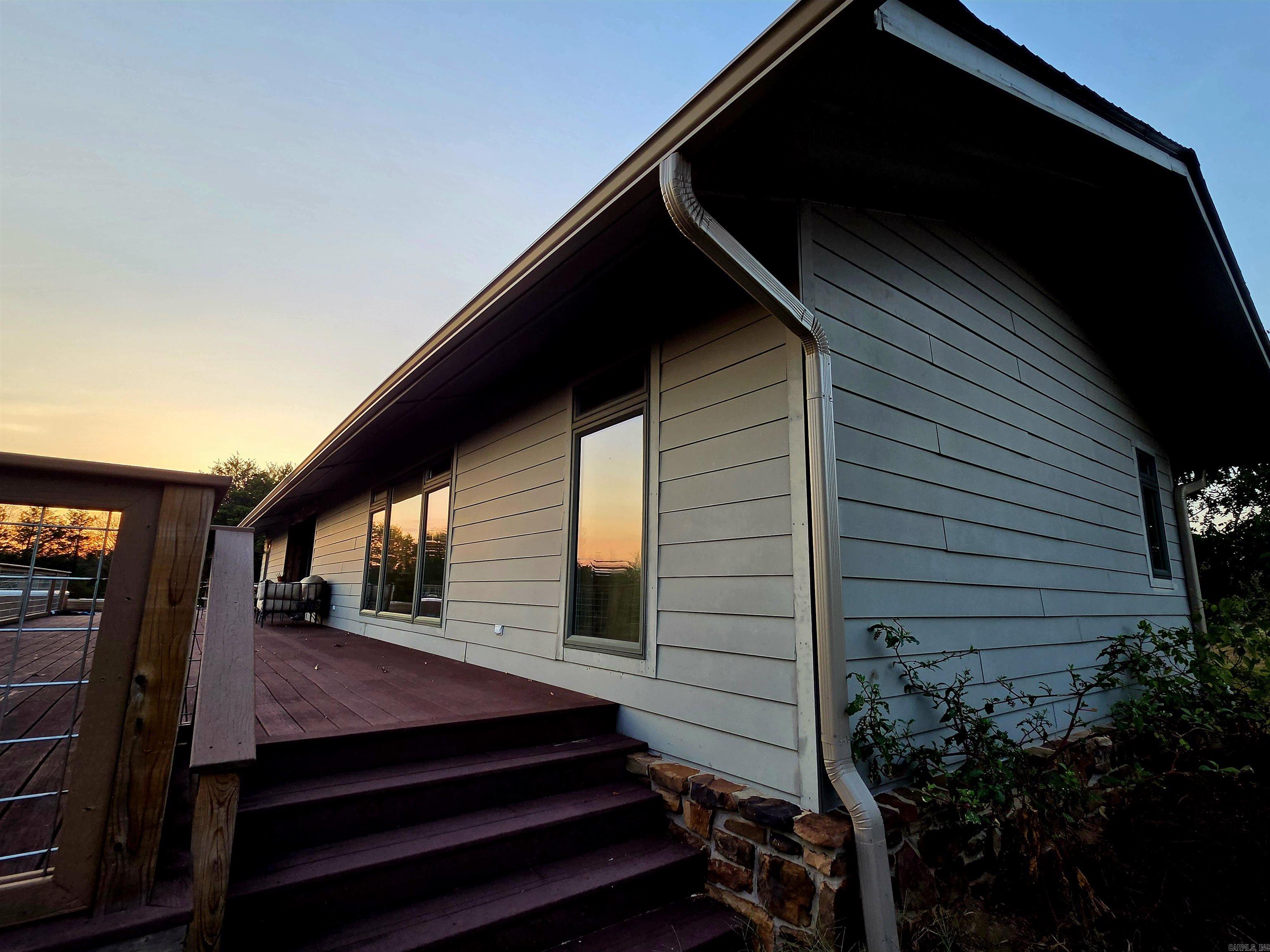 5401 Crestwood Lane Ozark, AR 72949