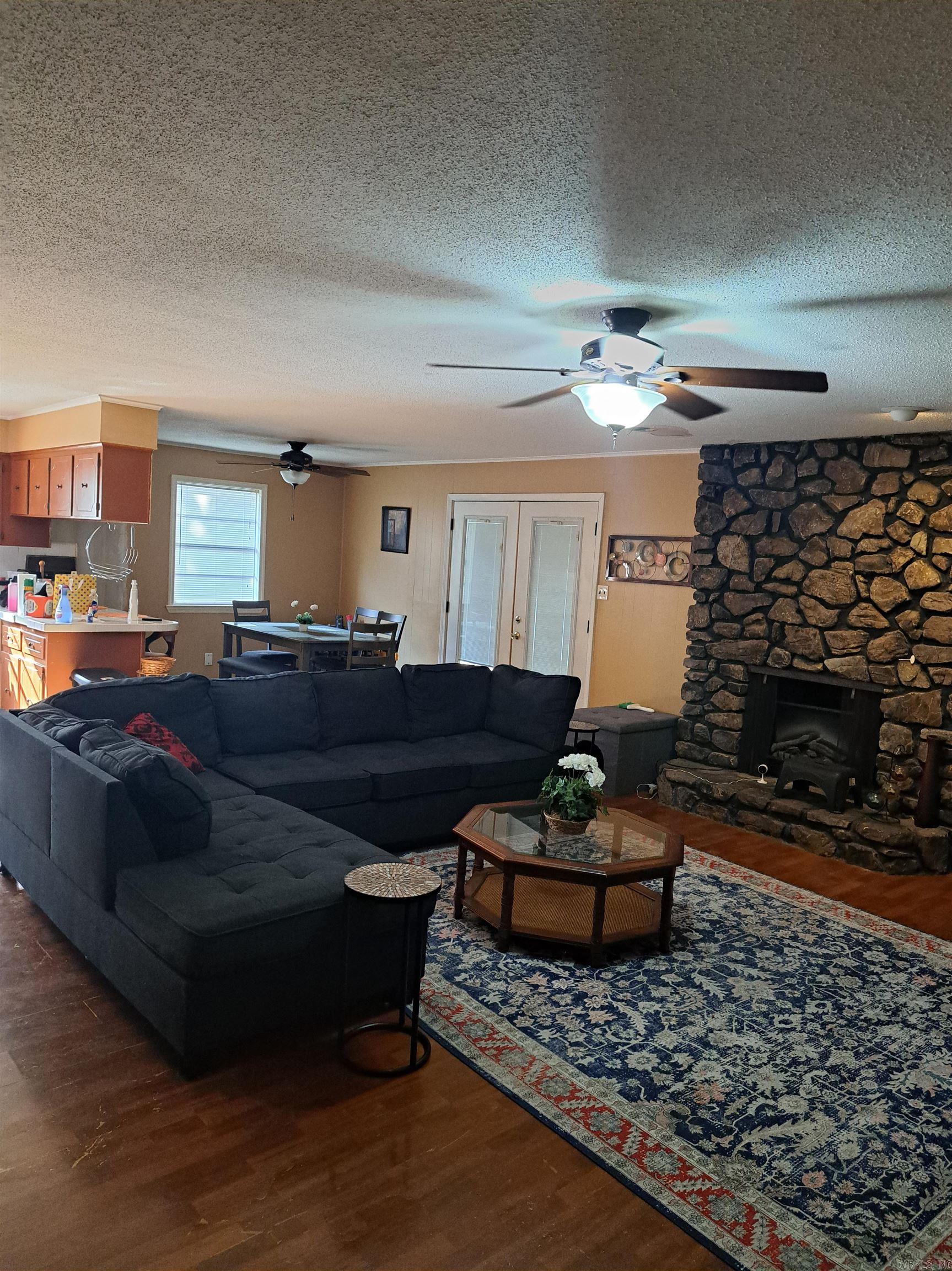 25 Arcadia Circle — photo 2