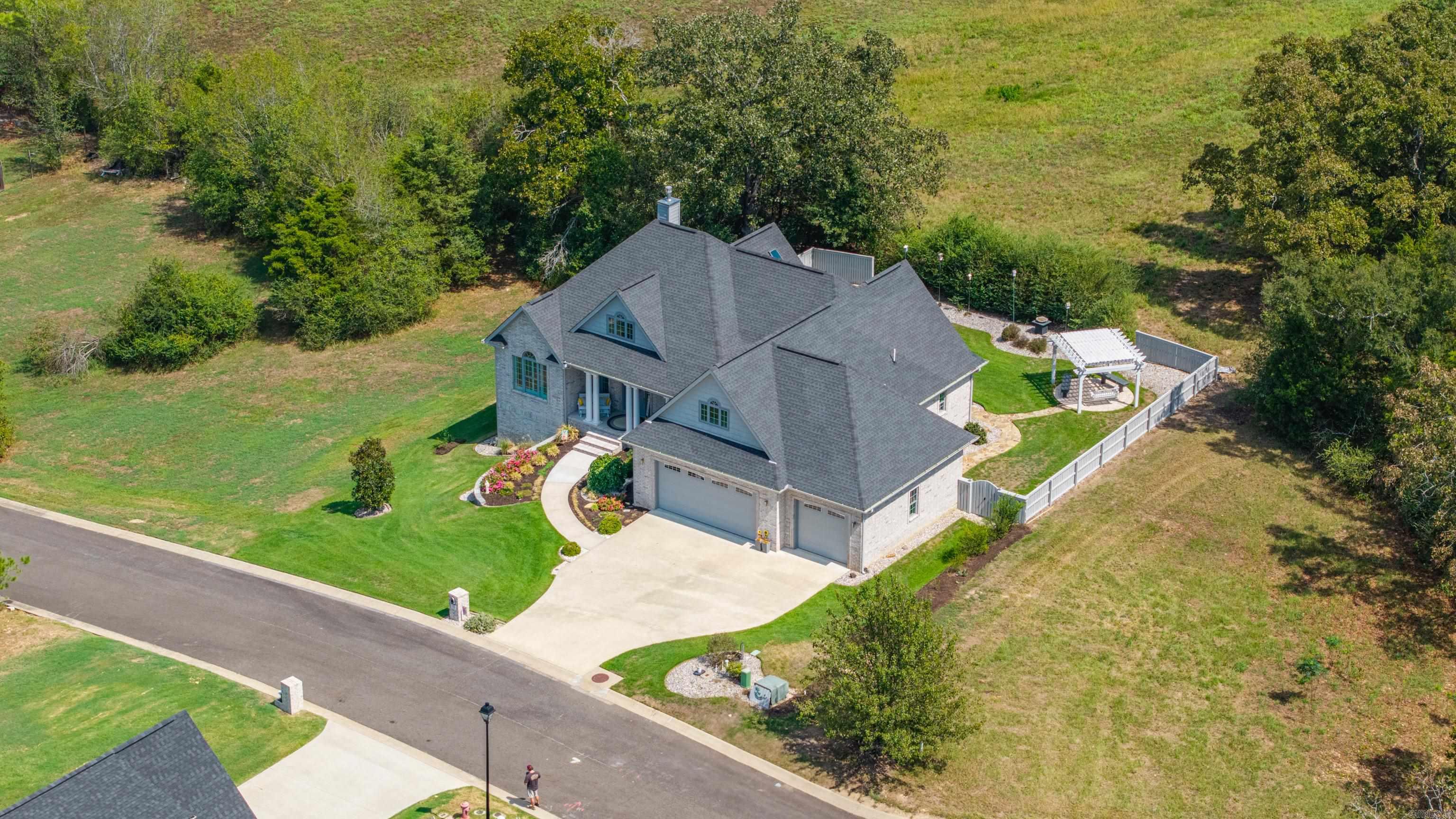 131 Damian Ct Hot Springs, AR 71901