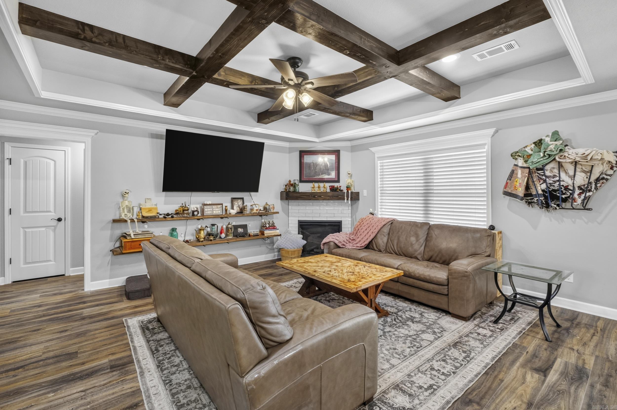 37 Aberdeen Dr — photo 4