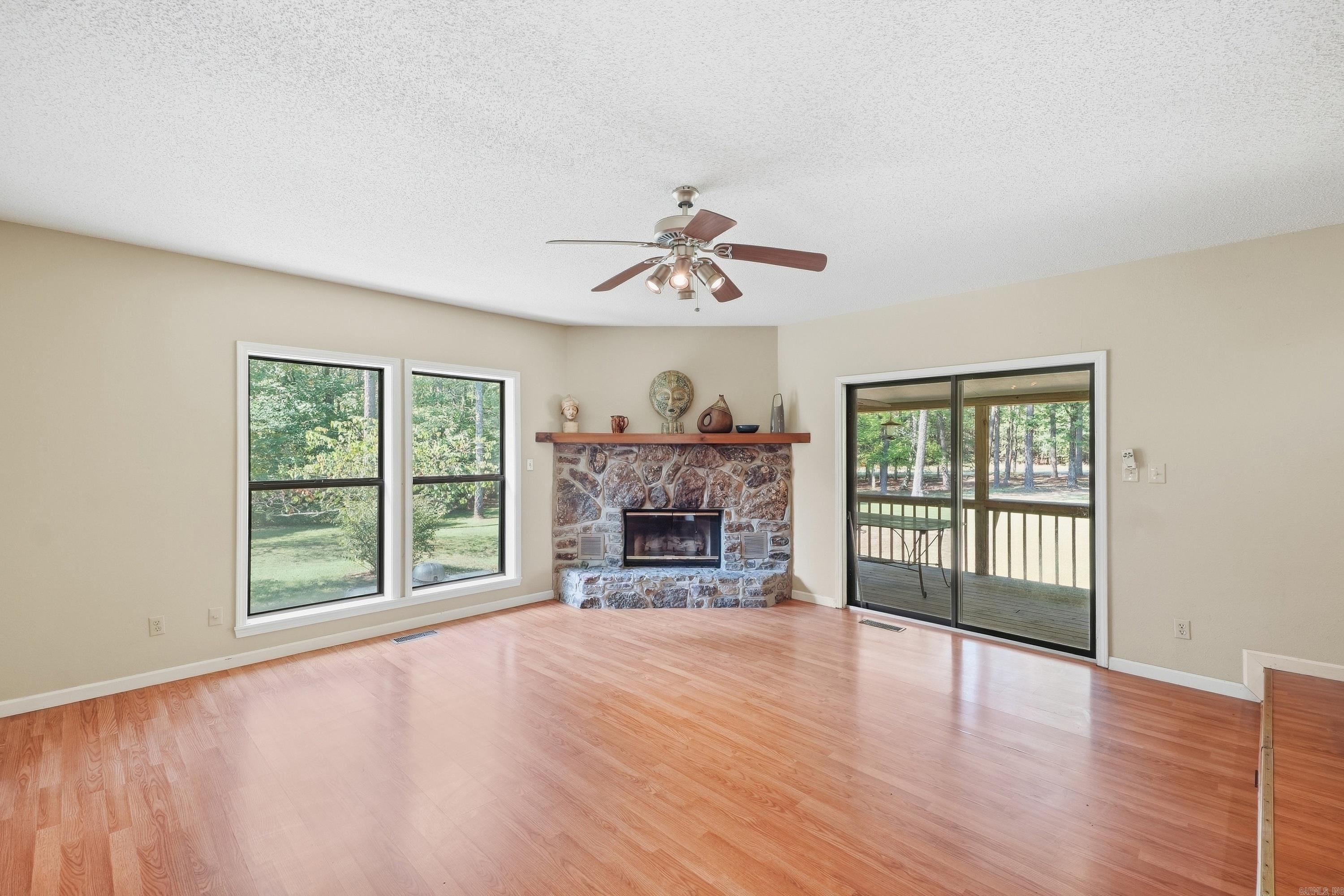 106 Daniel  Fairfield Bay, AR