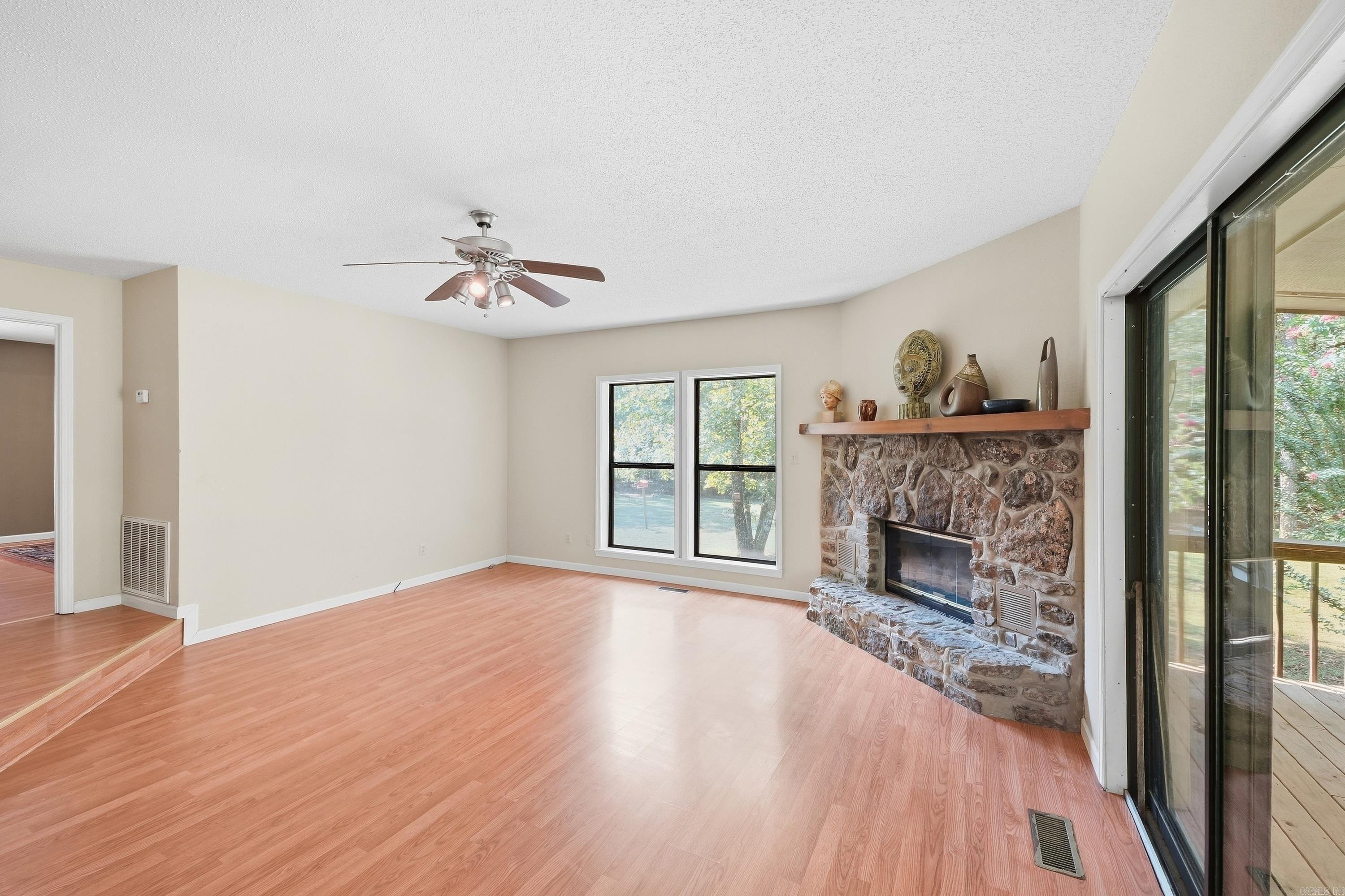 106 Daniel  Fairfield Bay, AR