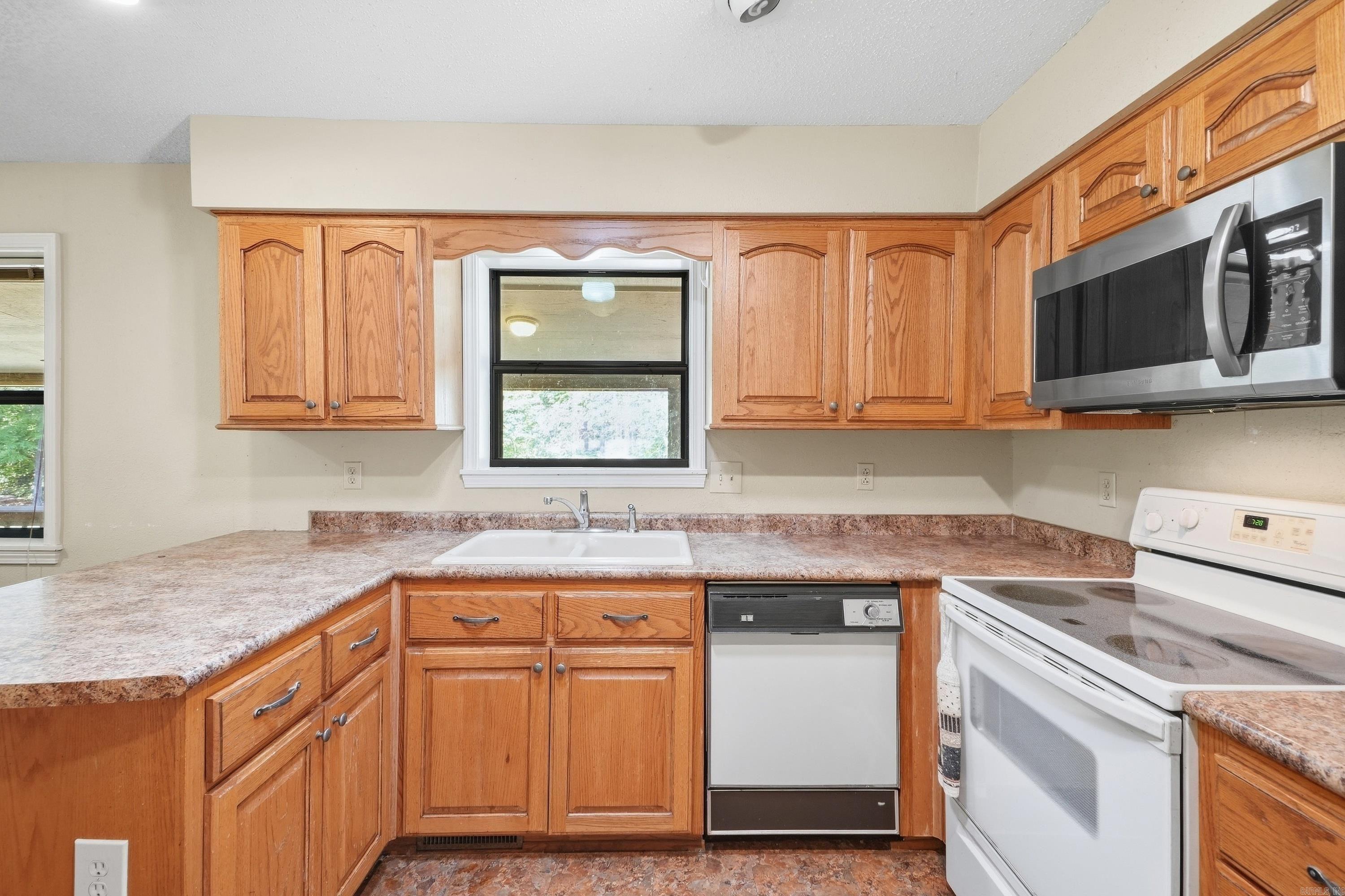 106 Daniel  Fairfield Bay, AR