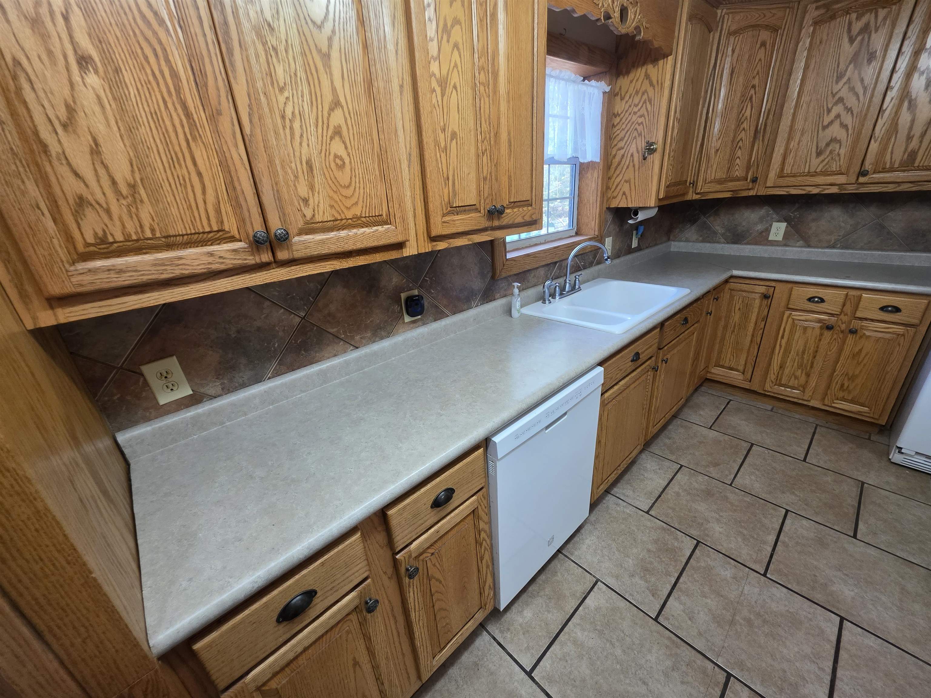 14 Highland Park  Highland, AR