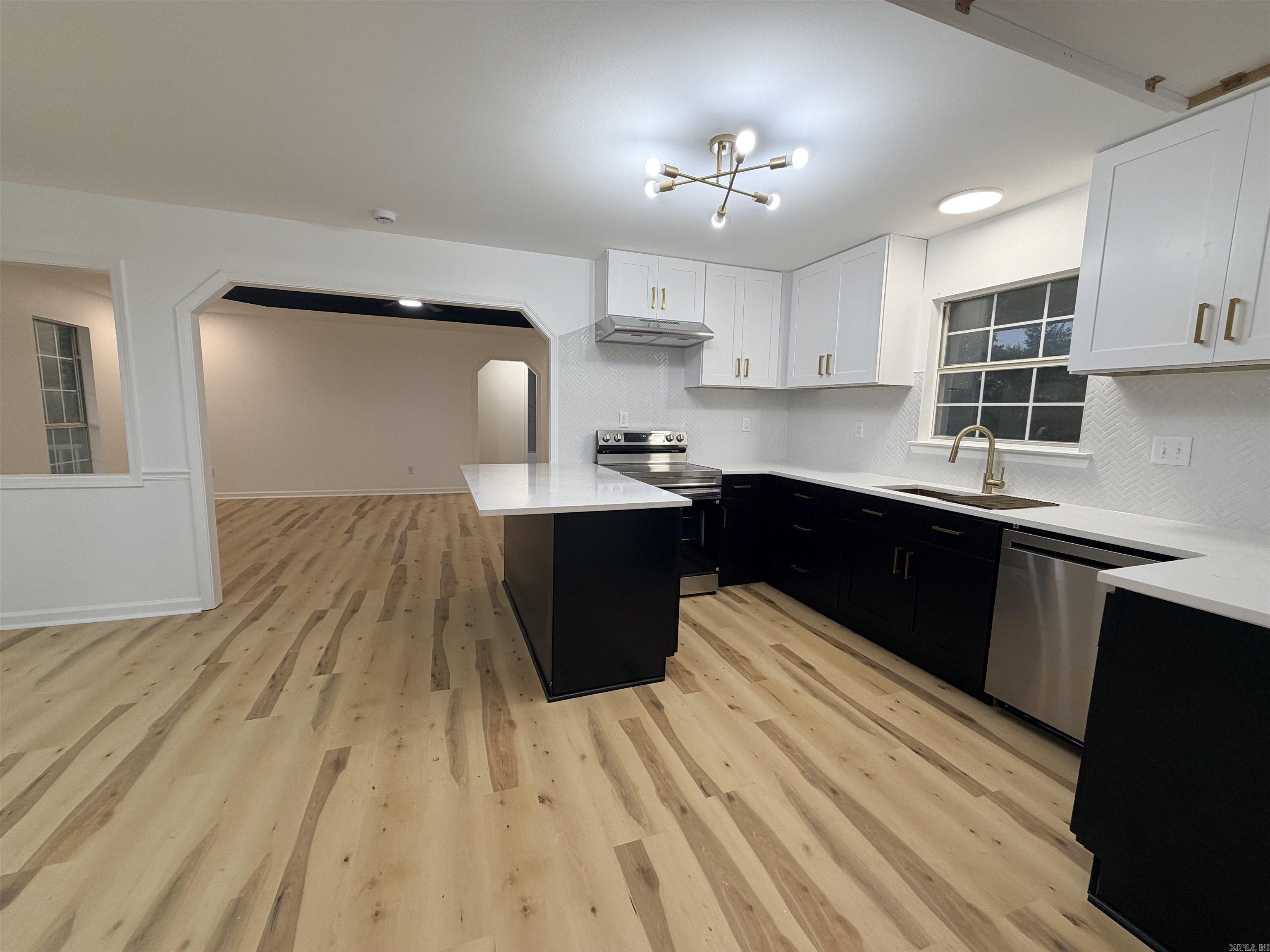 225 Ridge Road — photo 3