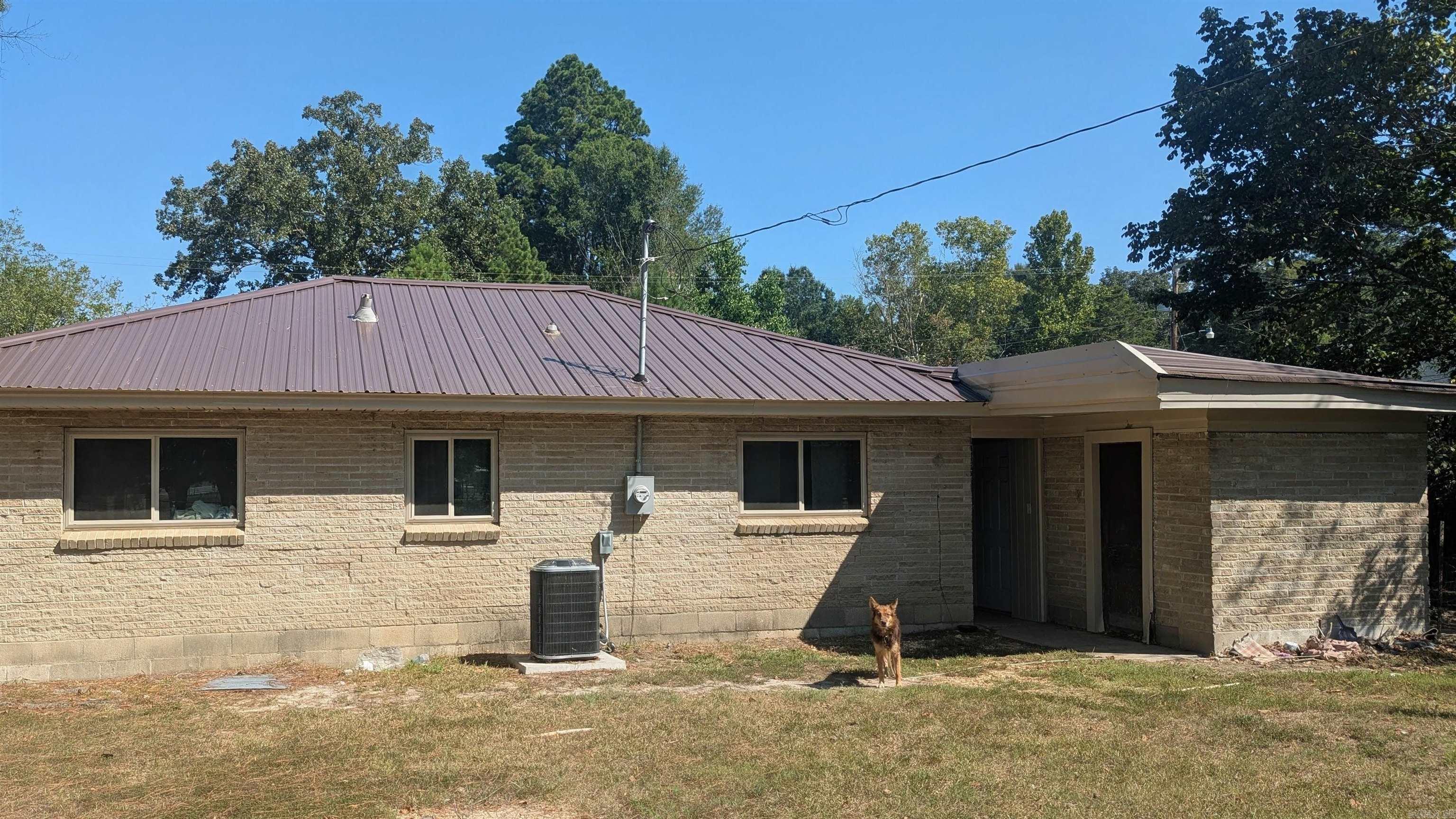 103 E First  Poyen, AR