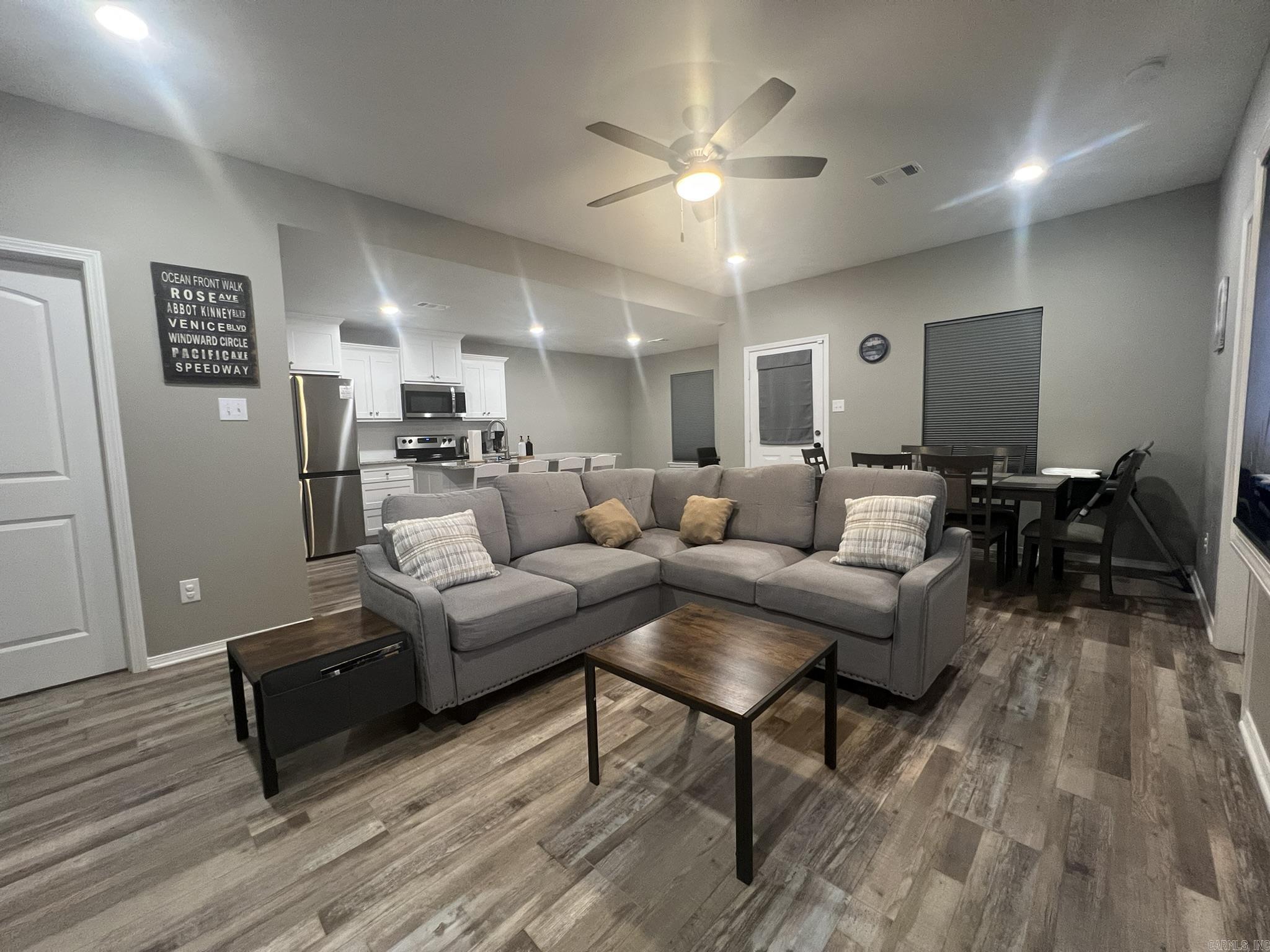 507 E Mississippi Street — photo 4
