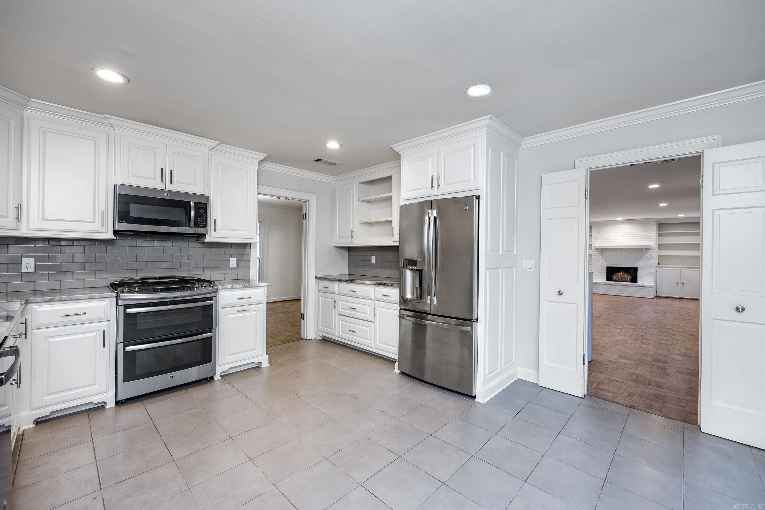15 El Dorado Drive — photo 3