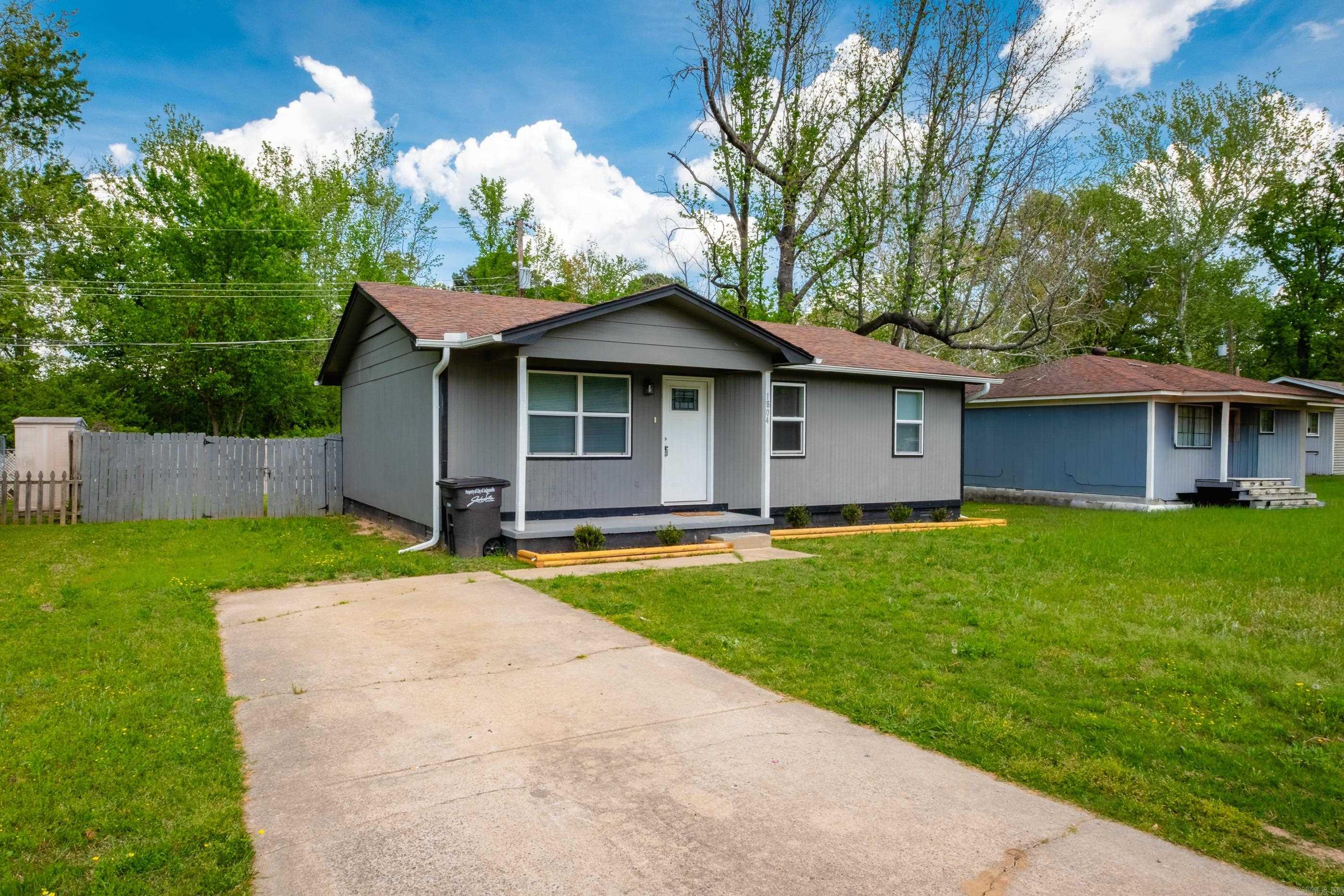1804 Kelly Drive — photo 3
