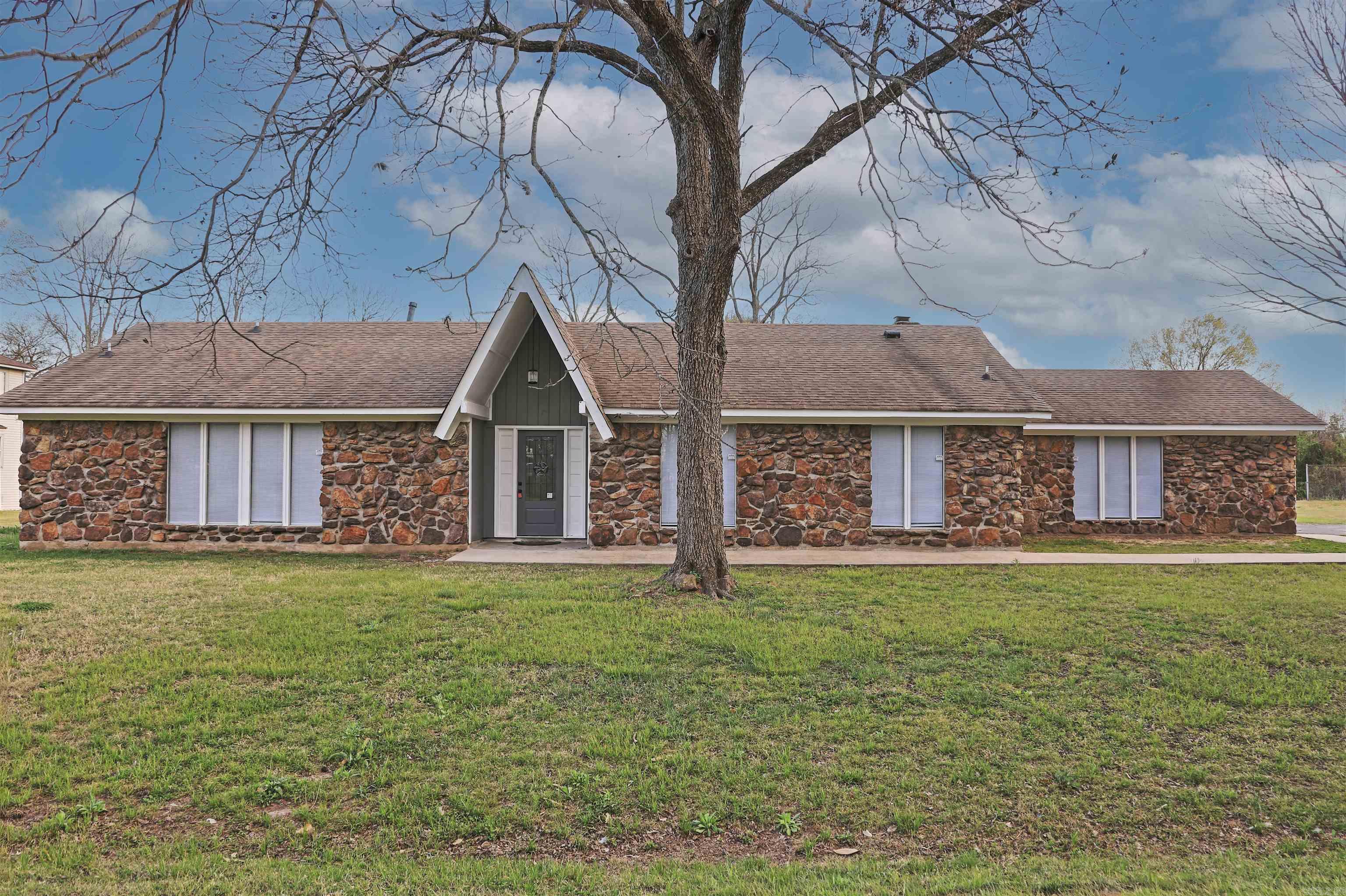 3602  Mobile  Pine Bluff, AR