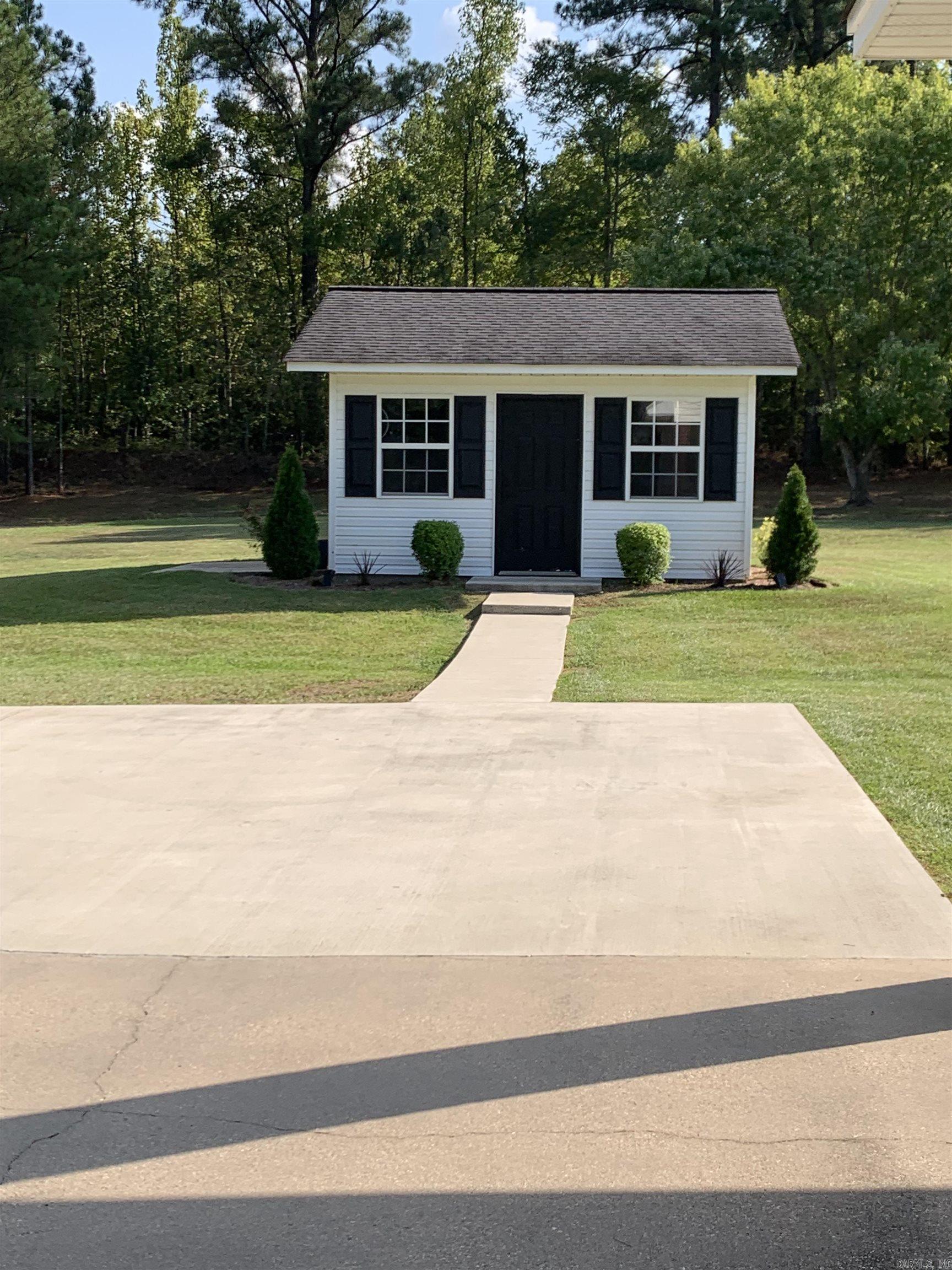 141 N Deerfield Dr  Monticello, AR