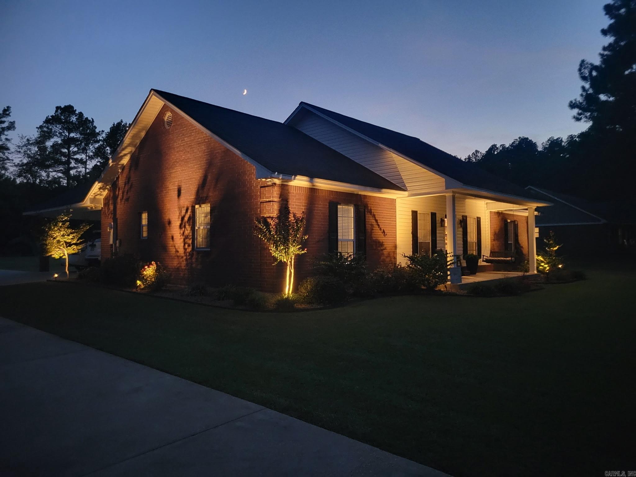 141 N Deerfield Dr  Monticello, AR