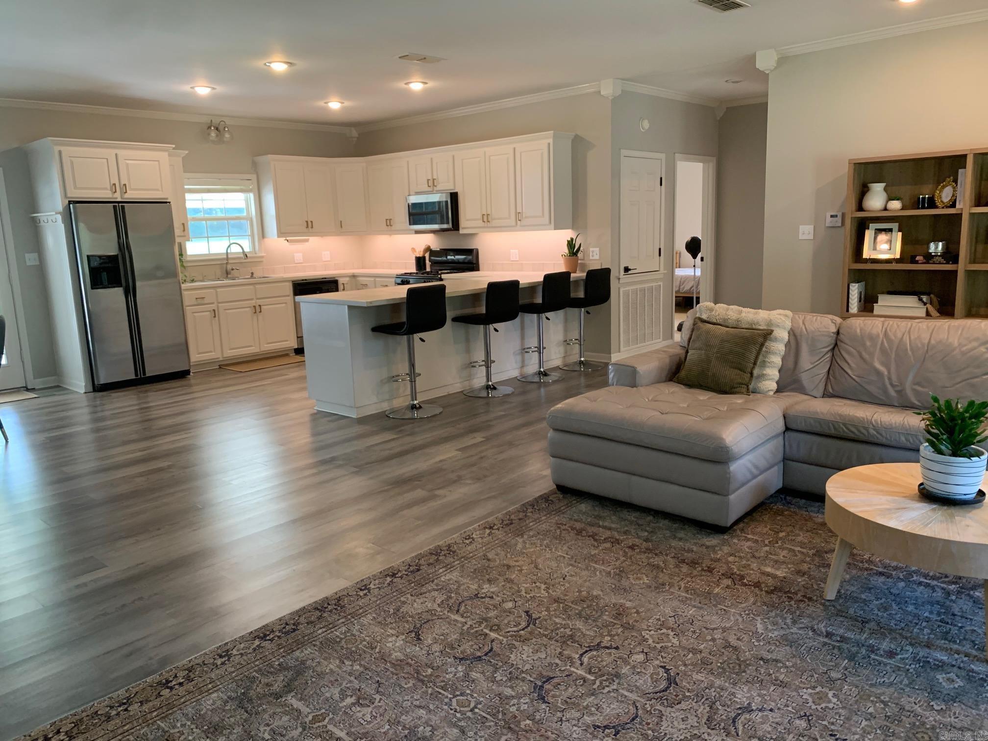 141 N Deerfield Dr  Monticello, AR