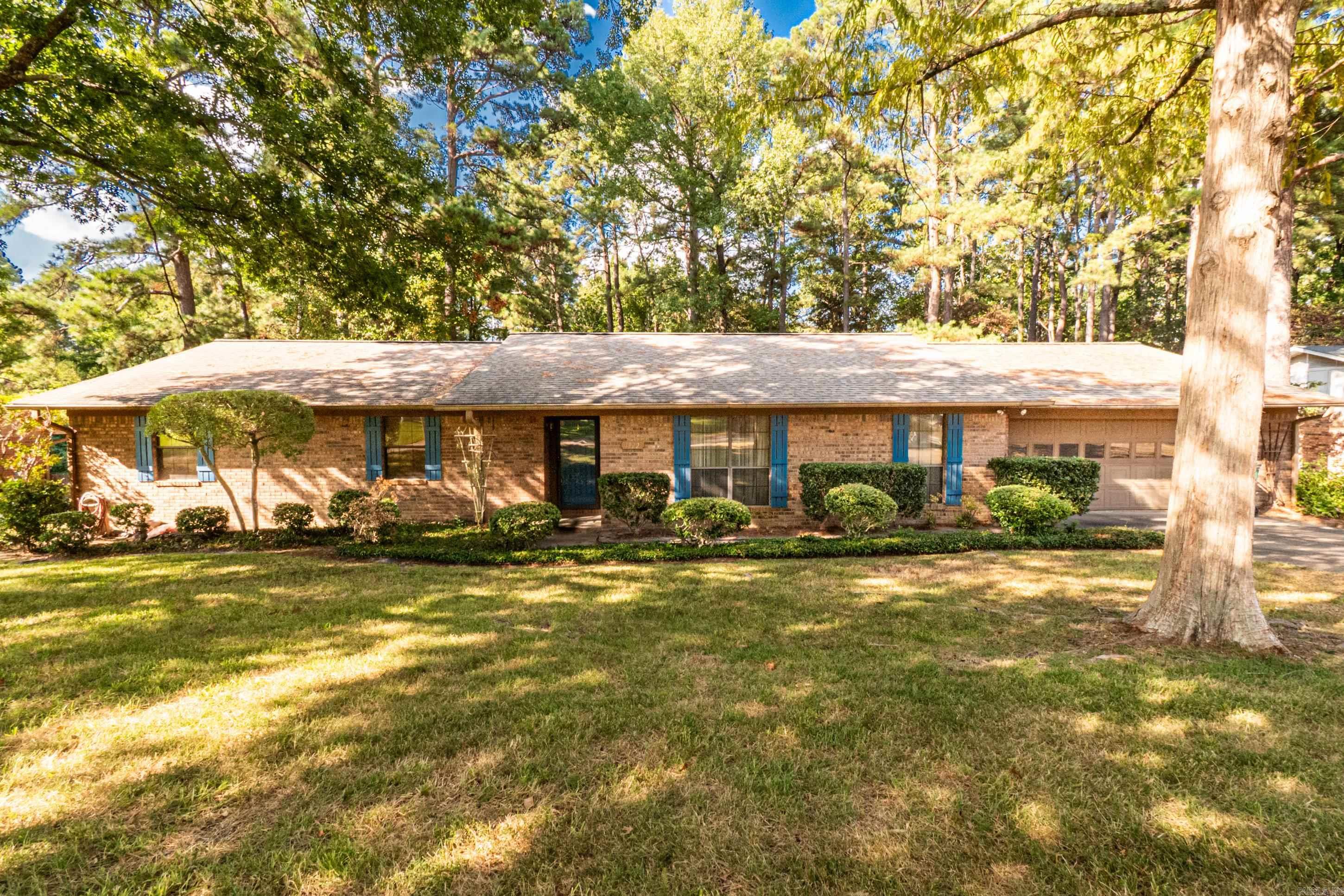 1922 Ridgewood Dr  El Dorado, AR
