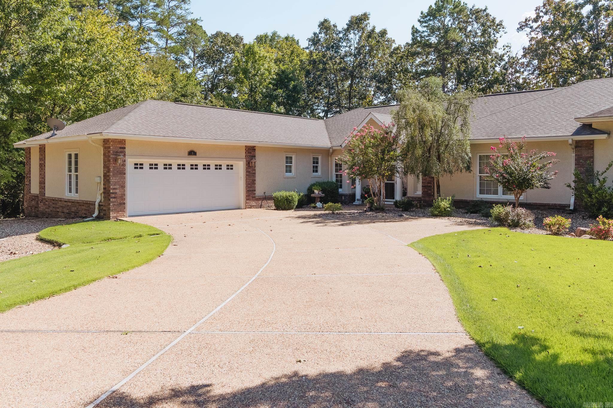5 Risco Ct Court — exterior