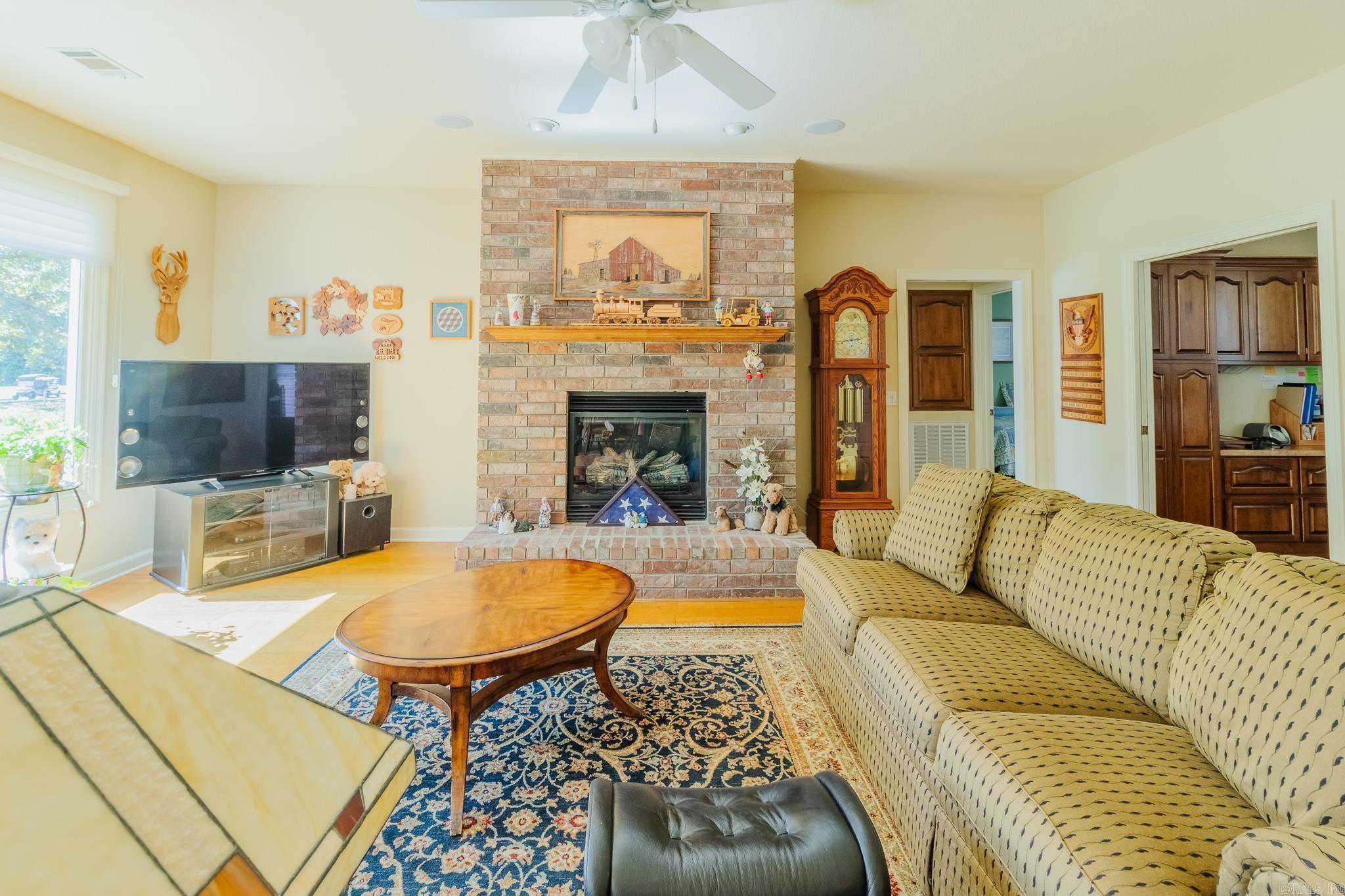 5 Risco Ct Court Hot Springs Village, AR 71909