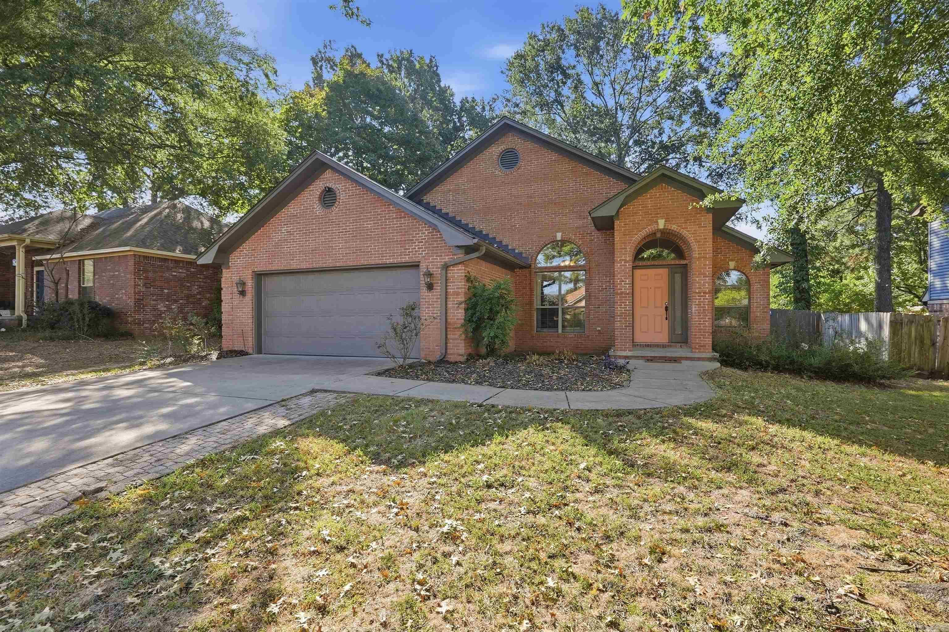 2835 Kent Lane — photo 2