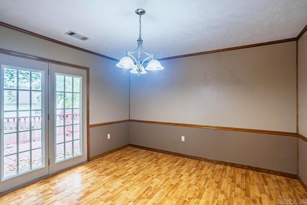 4 Oak Meadow Cove