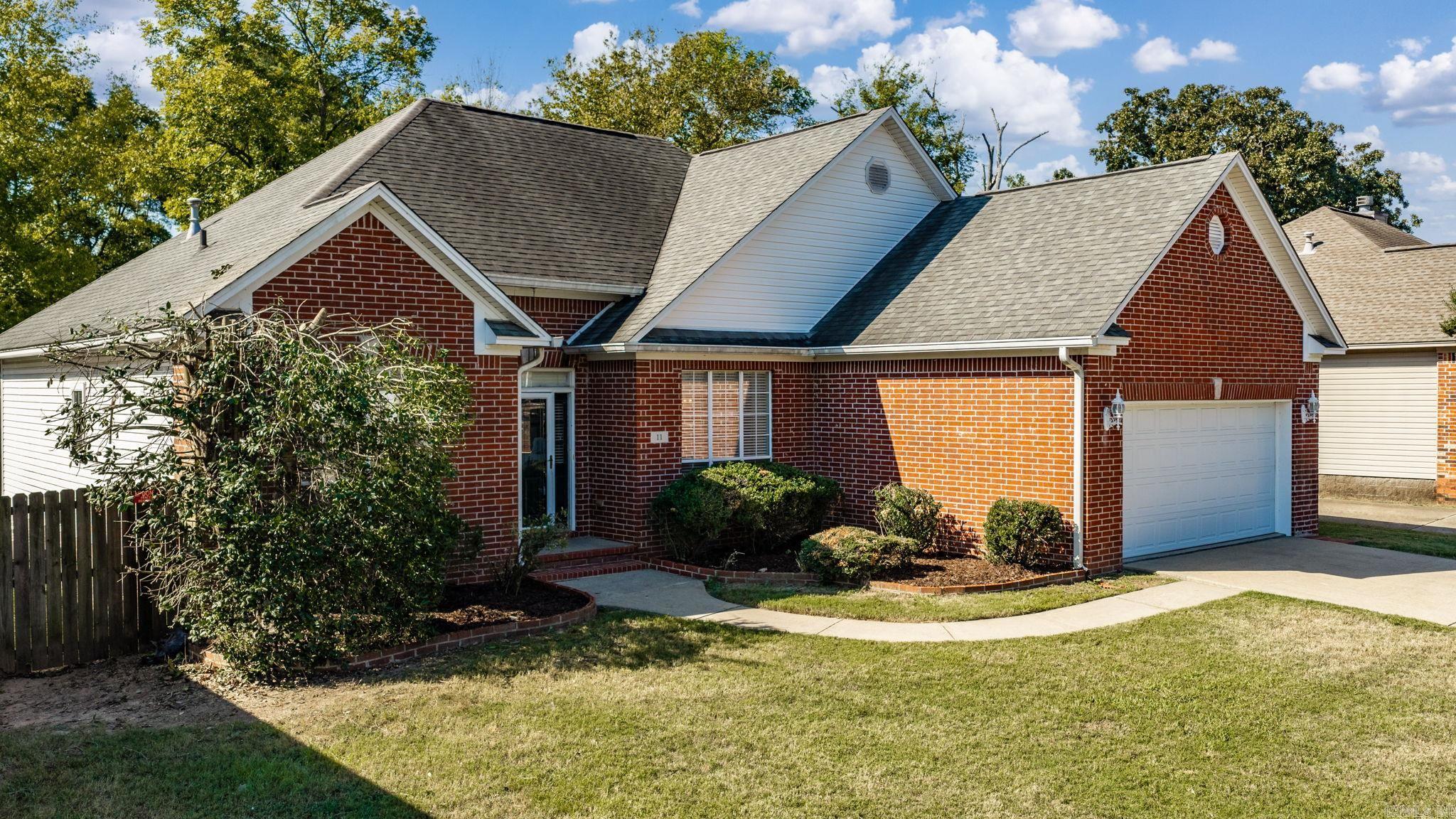 11 WESTFIELD Drive — photo 4