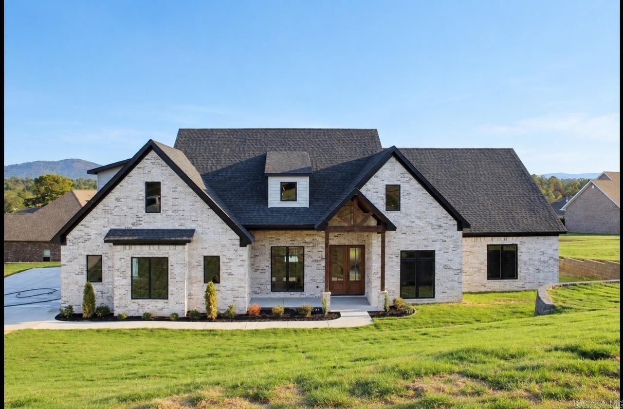 280 Chinook Drive Hot Springs, AR 71913