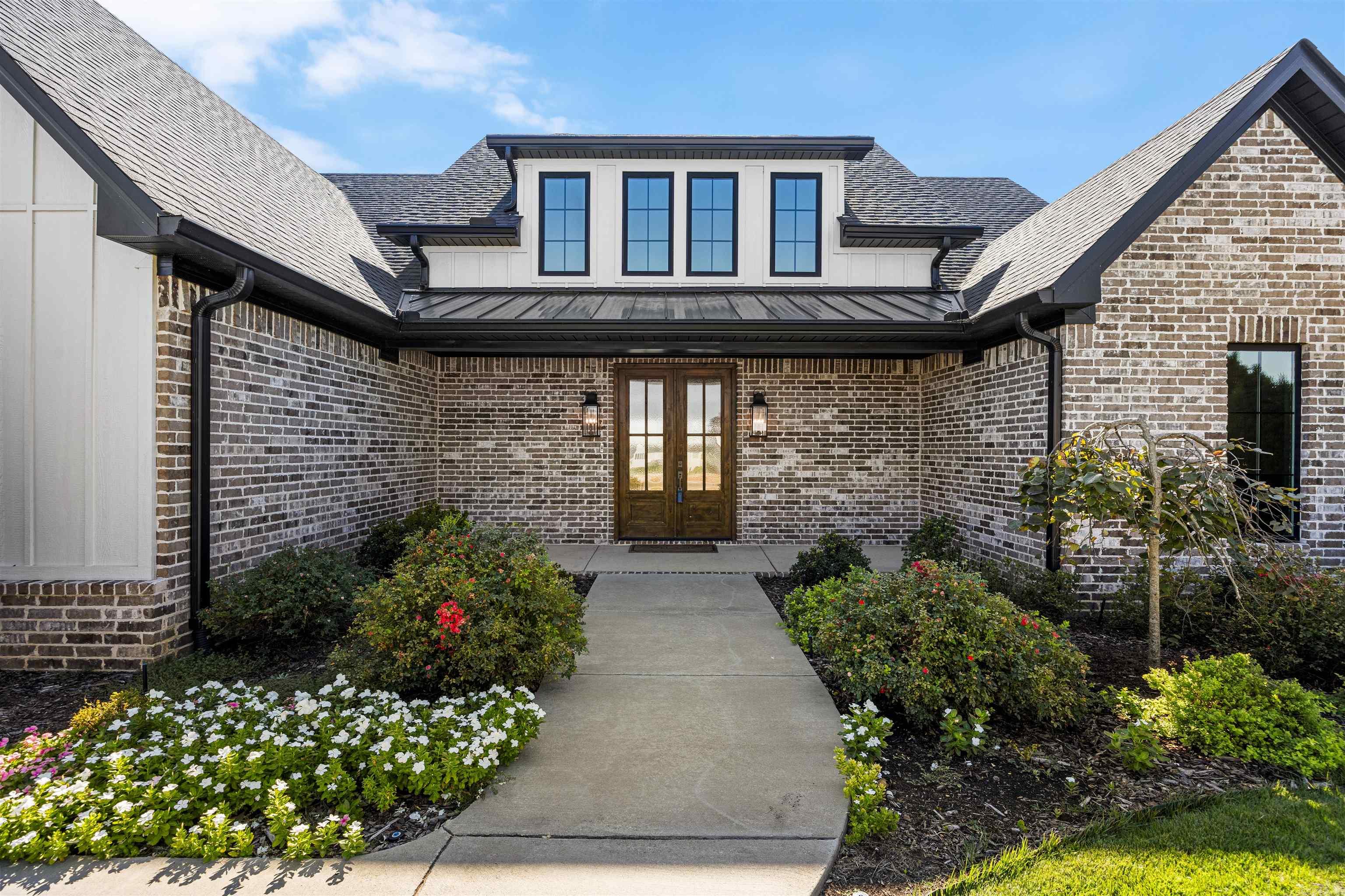 7321 Lake Point Circle Benton, AR 72019