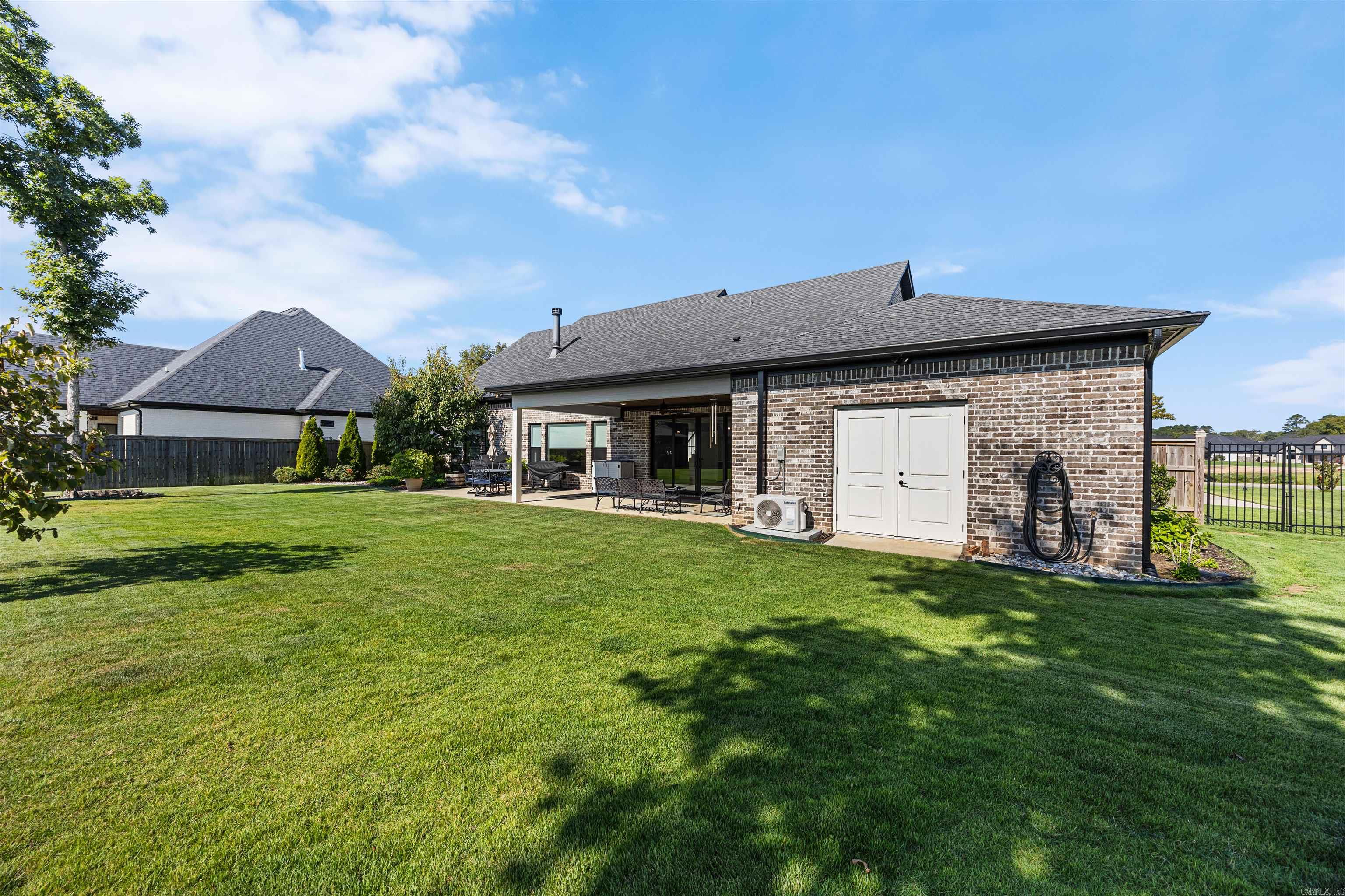 7321 Lake Point Circle Benton, AR 72019