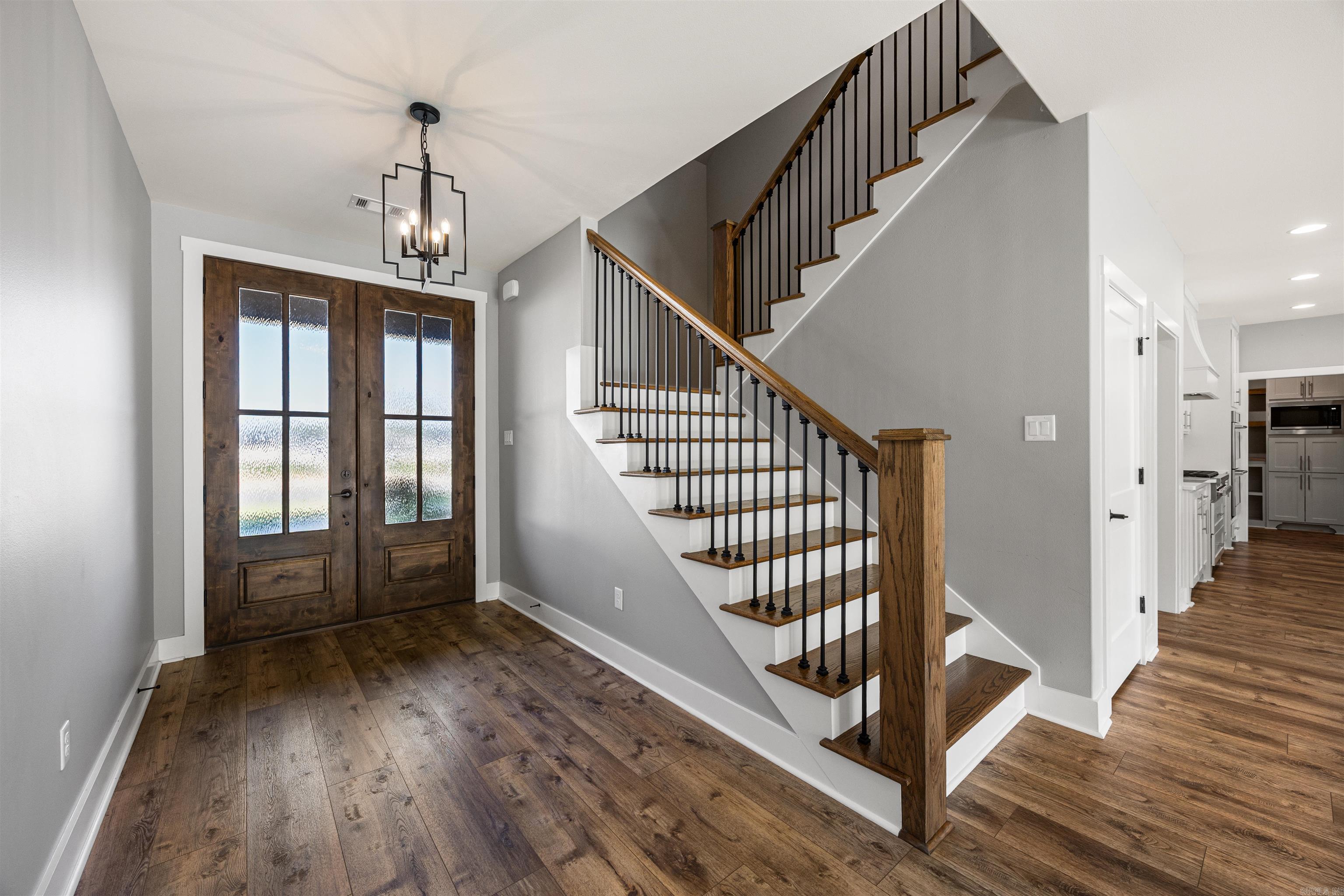7321 Lake Point Circle Benton, AR 72019