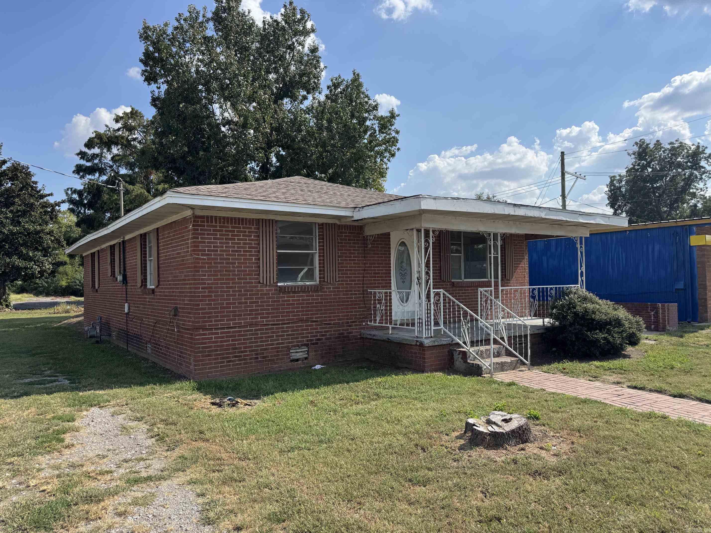 131 S Walnut Street  Steele, MO
